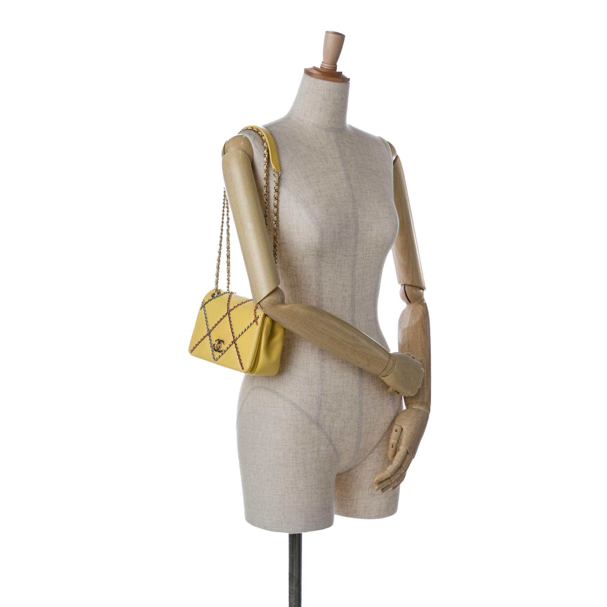 Chanel Small Lambskin Entwined Chain Flap (SHG-17rKtH)