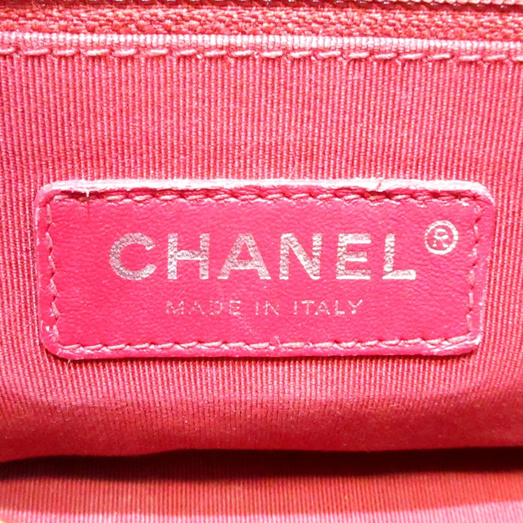 Chanel Small Lambskin Gabrielle Crossbody Bag (SHG-h1wpRp)