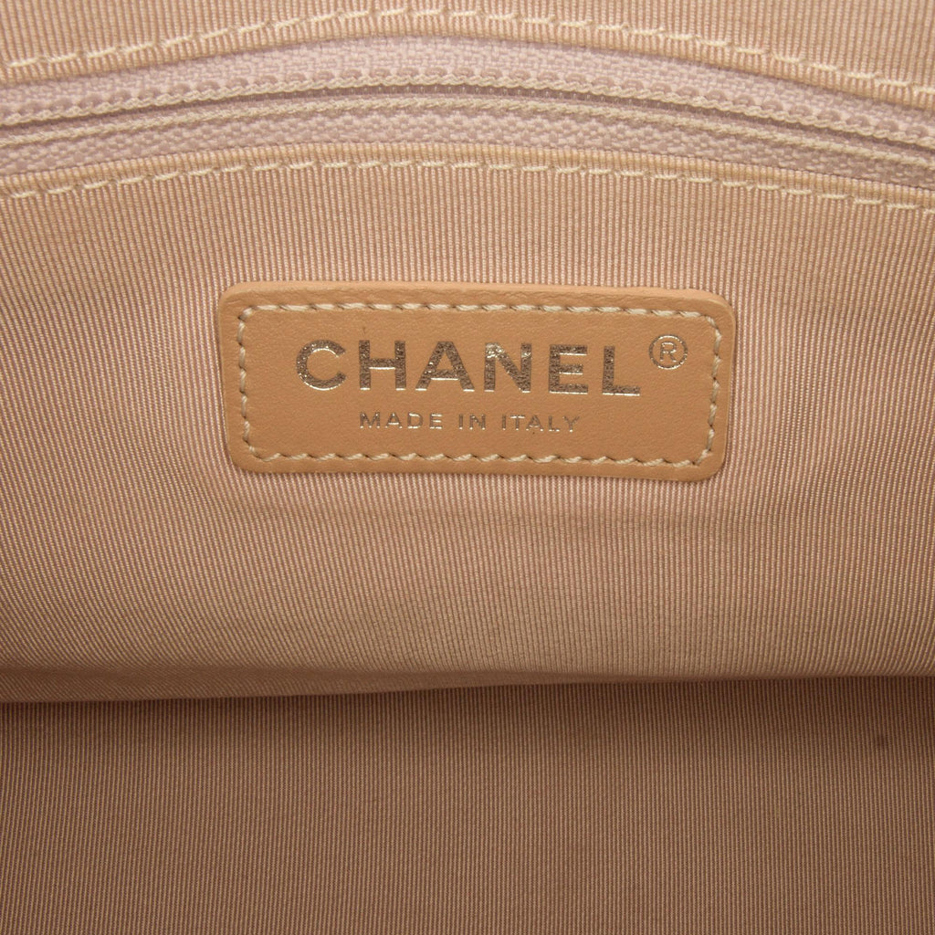 Chanel Small Lambskin Gabrielle Crossbody Bag (SHG-4VYKxn)