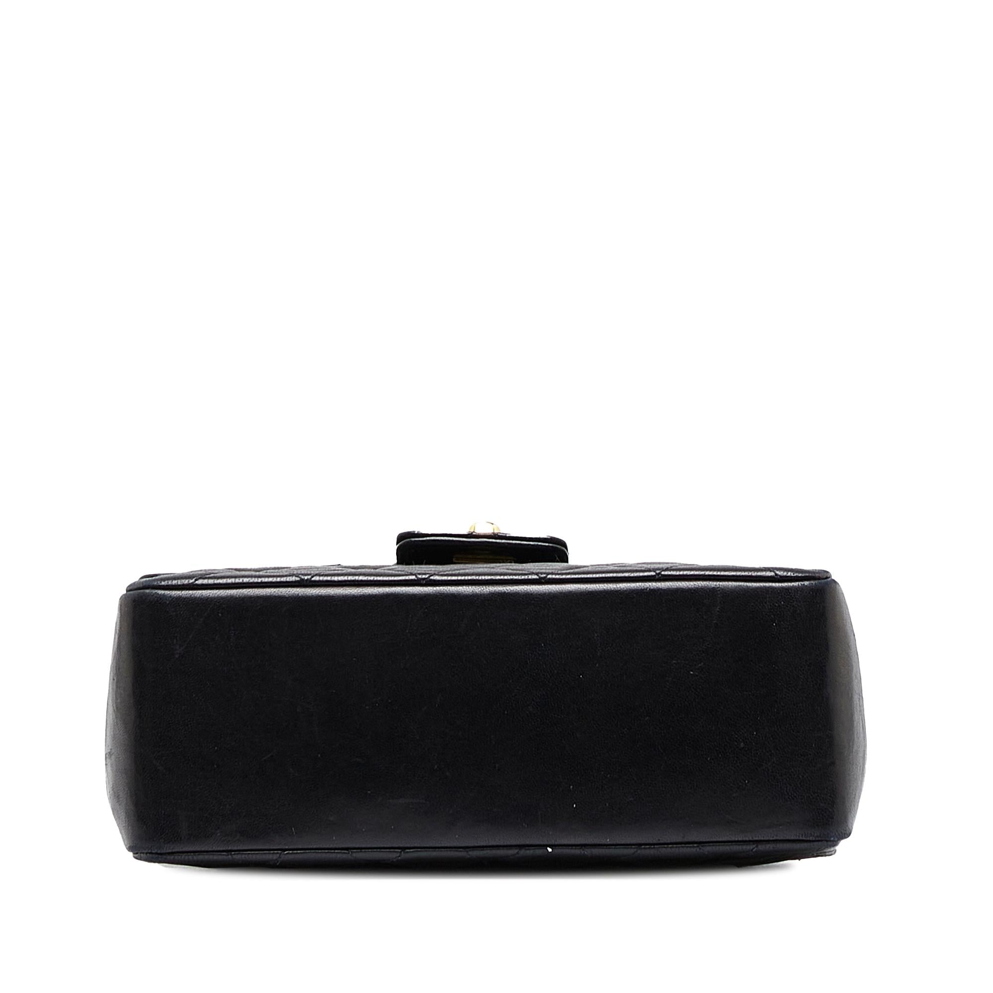 Chanel Small Lambskin Kelly Top Handle Bag (SHG-vYxH1m)