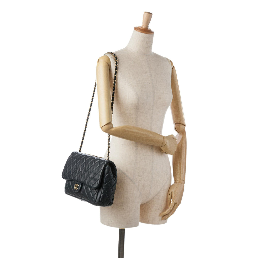 Chanel Small Lambskin Single Flap (SHG-HELS4Y)
