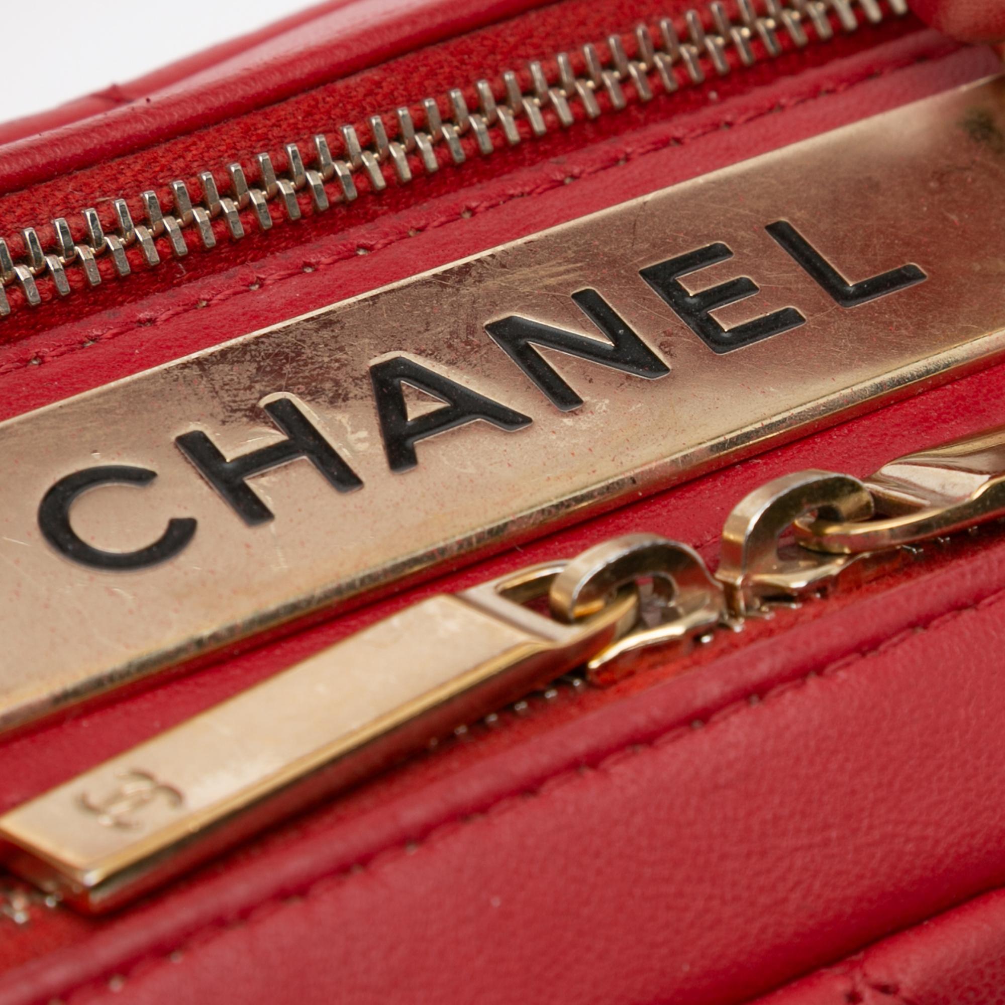 Chanel Small Lambskin Trendy CC Bowling (SHG-QJbngs)