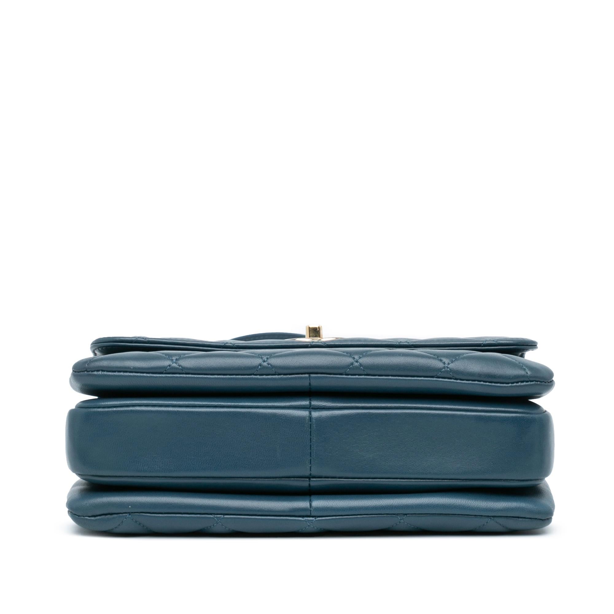 Chanel Small Lambskin Trendy CC Flap (SHG-EQ6d6n)