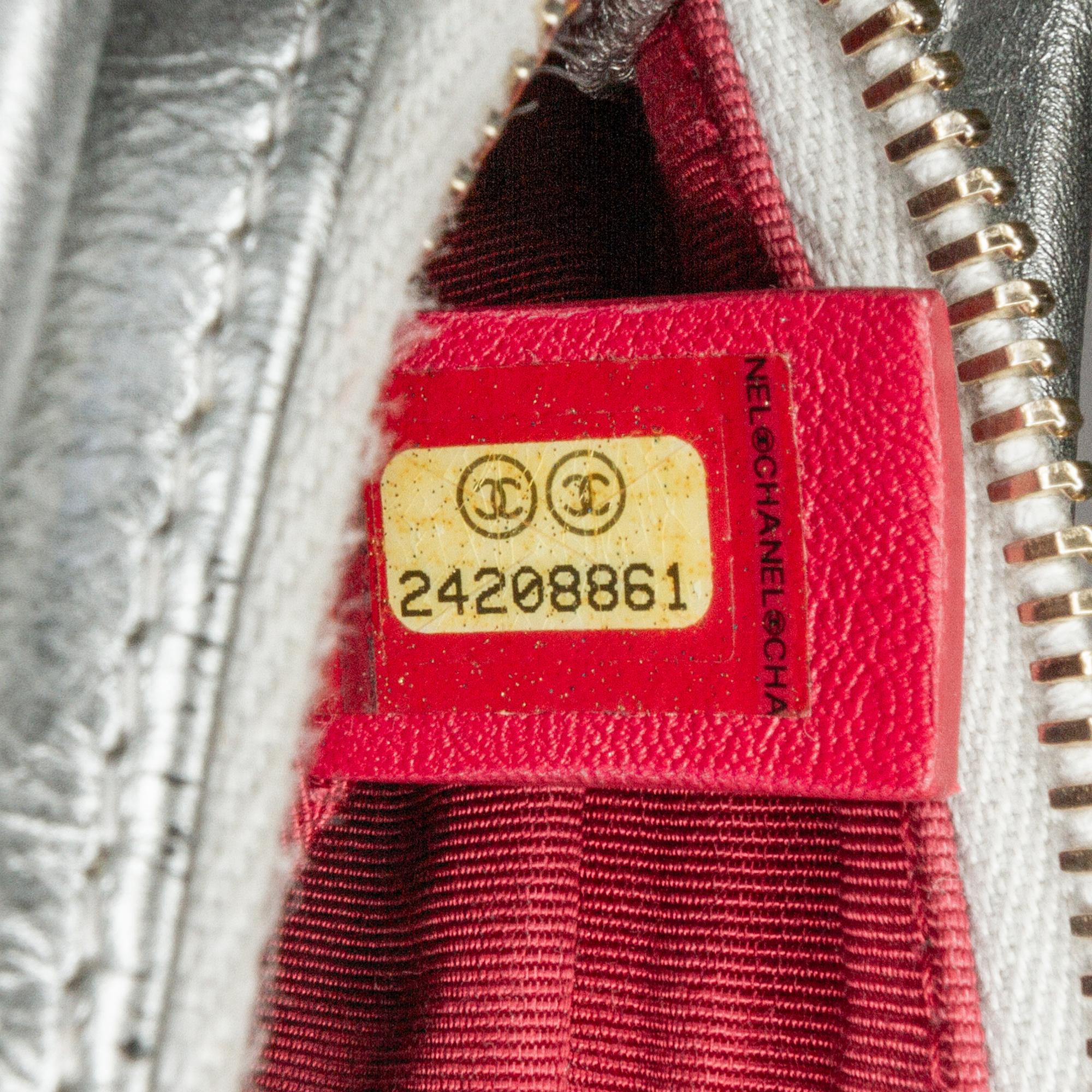 Chanel Small Metallic Gabrielle Crossbody Bag (SHG-zsyPEg)