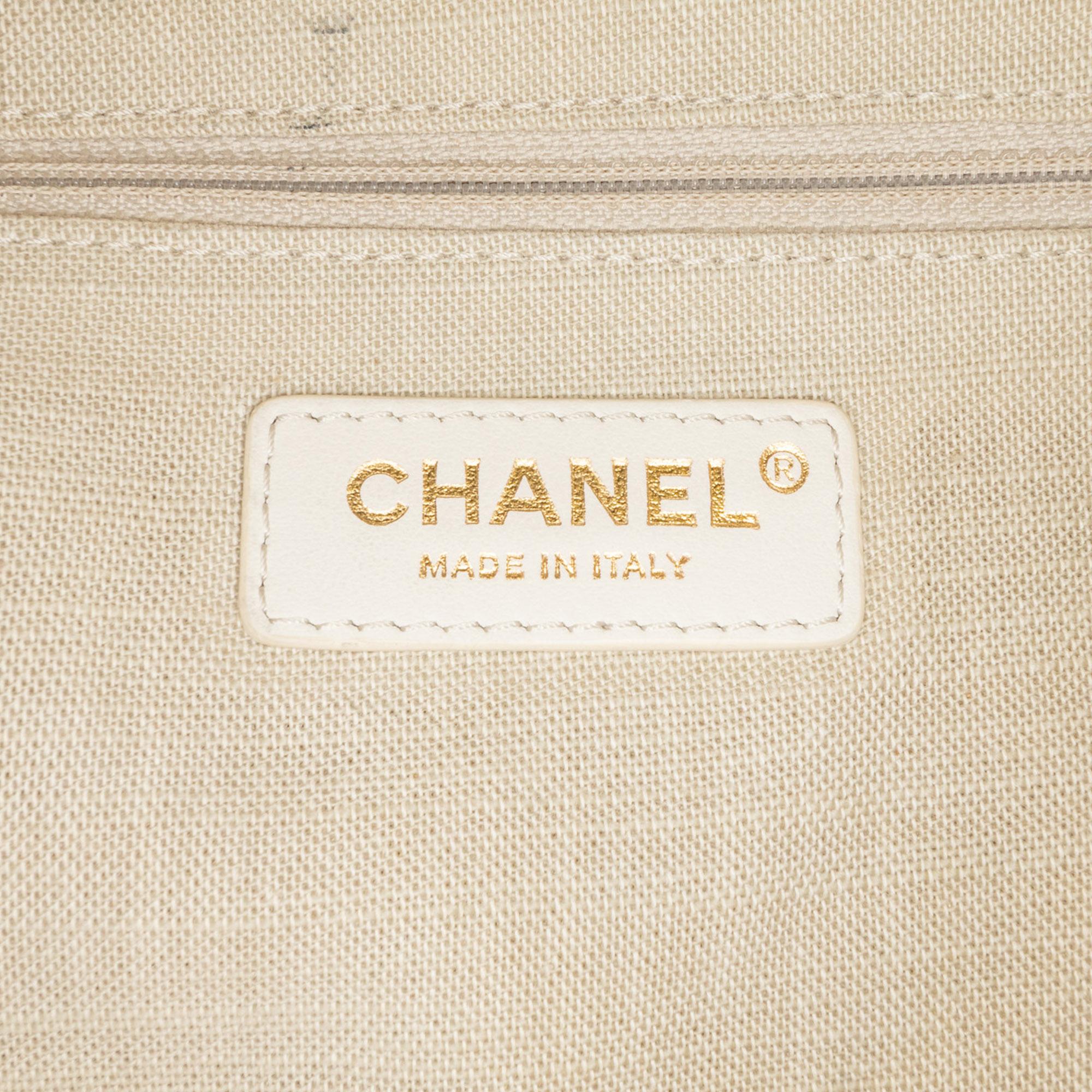 Chanel Small Mixed Fibers Deauville Tote (SHG-6vcu8P)
