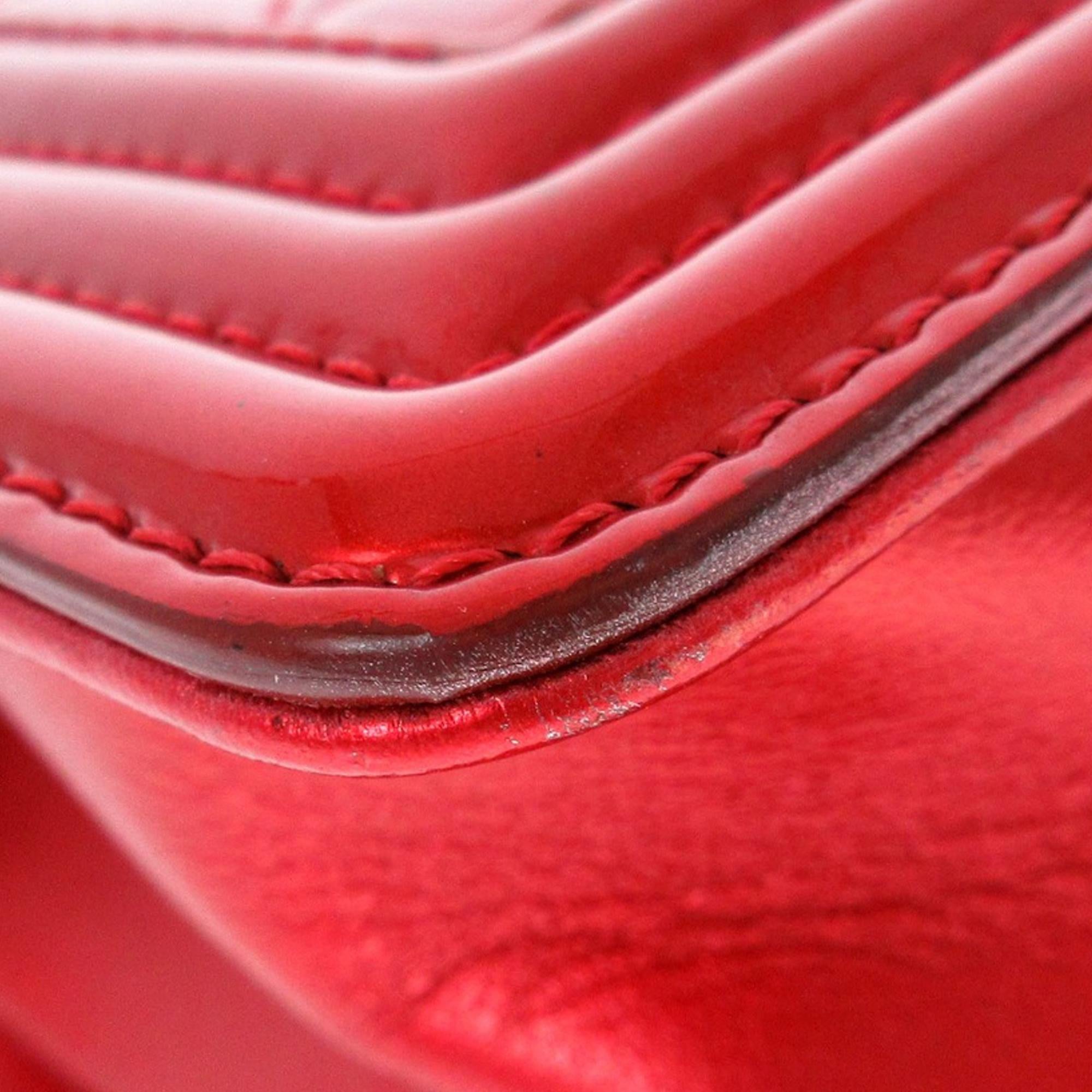 Chanel Small Patent Boy Flap Bag (SHG-4bgLtP)