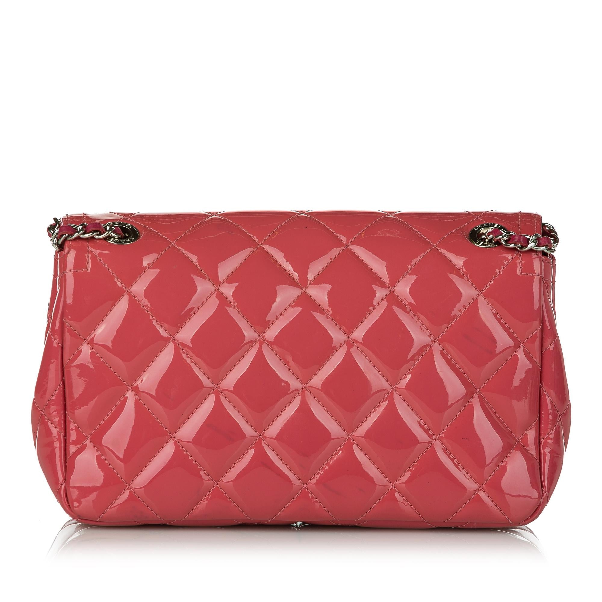 Chanel Small Patent Coco Shine Flap (SHG-lmqkfa)