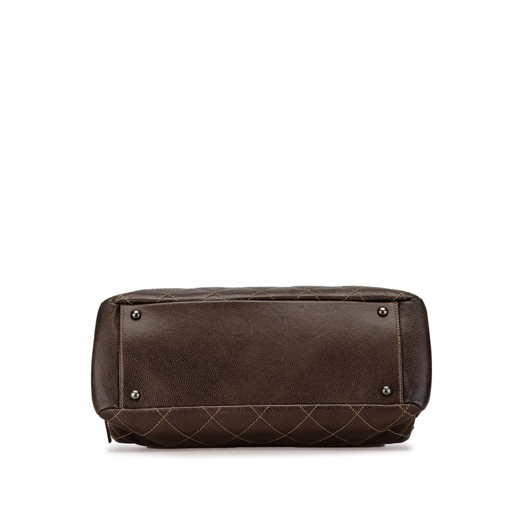 Chanel Small Quilted Caviar Chic Tote (SHG-RUXzte)