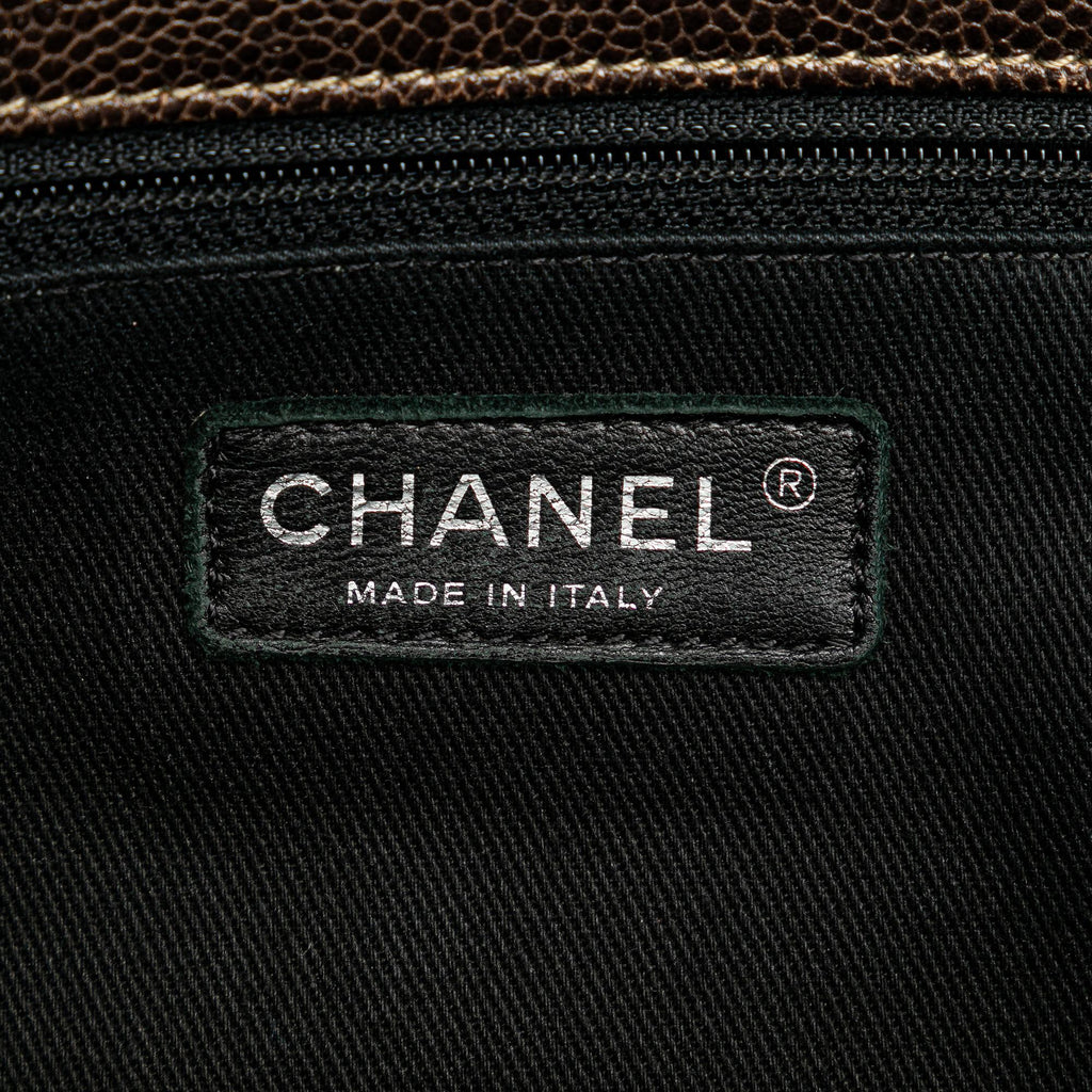 Chanel Small Quilted Caviar Chic Tote (SHG-RUXzte)