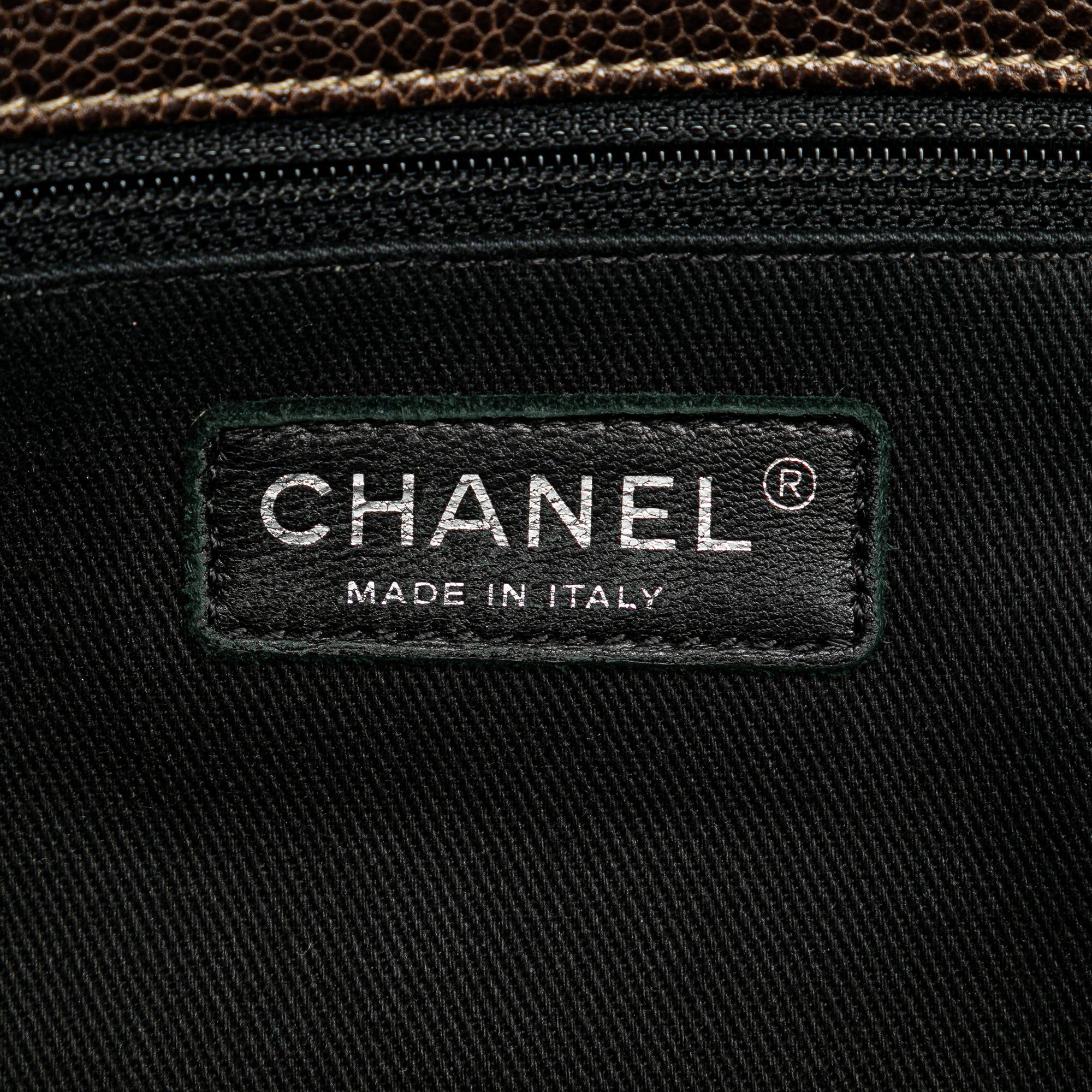 Chanel Small Quilted Caviar Chic Tote (SHG-RUXzte)