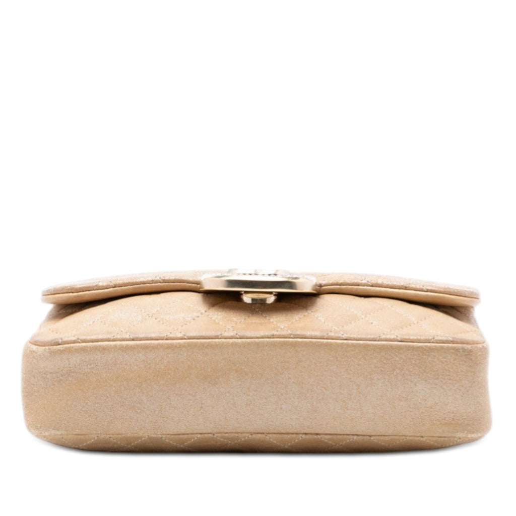 Chanel Small Quilted Iridescent Lambskin Pearl CC Crystal Flap