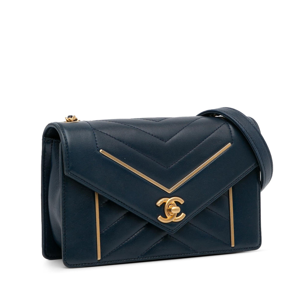 Chanel Small Reversed Chevron Lambskin Flap (SHG-I8TN3a)