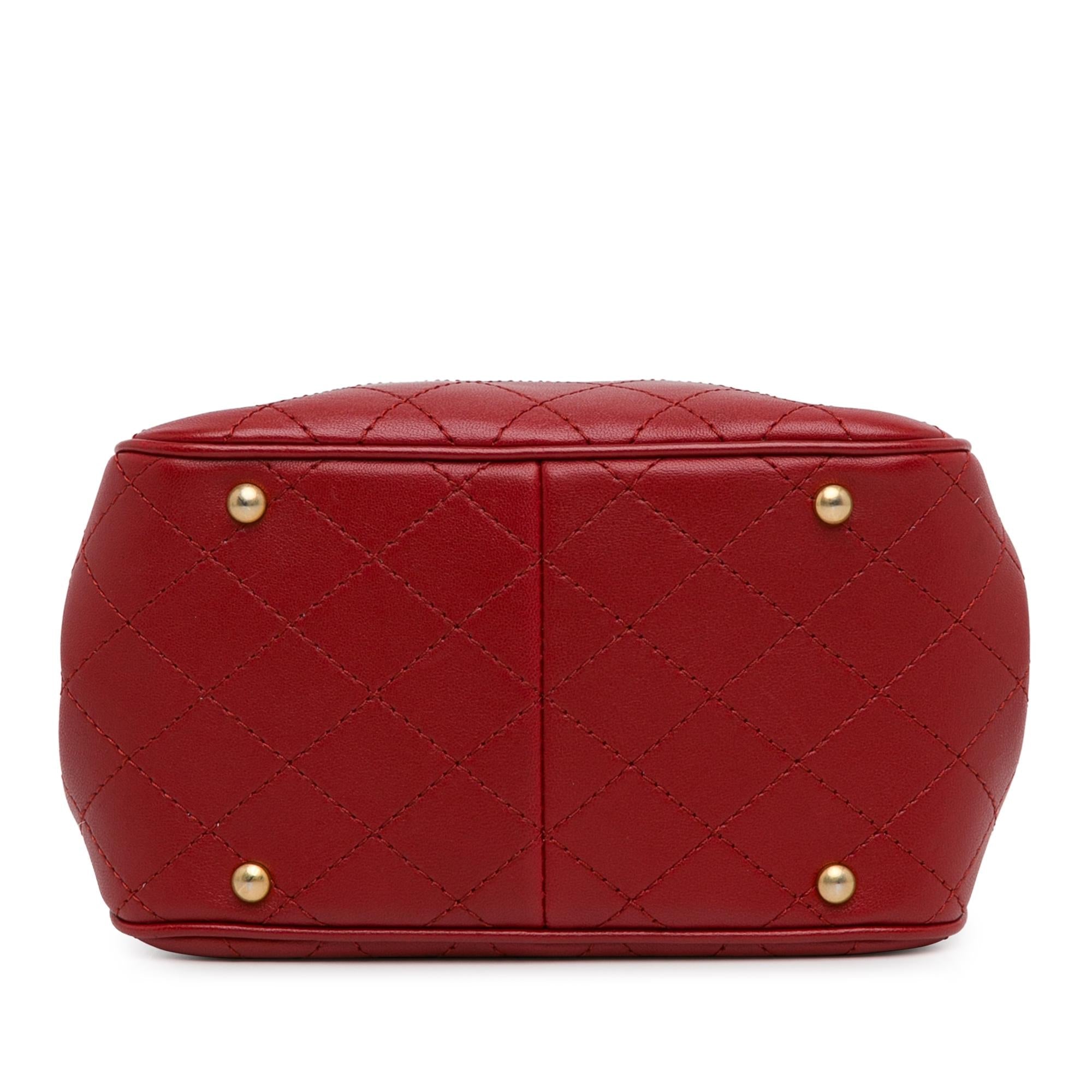 Chanel Small Stitched Calfskin Egyptian Amulet Drawstring Bucket Bag (SHG-hm9mZm)