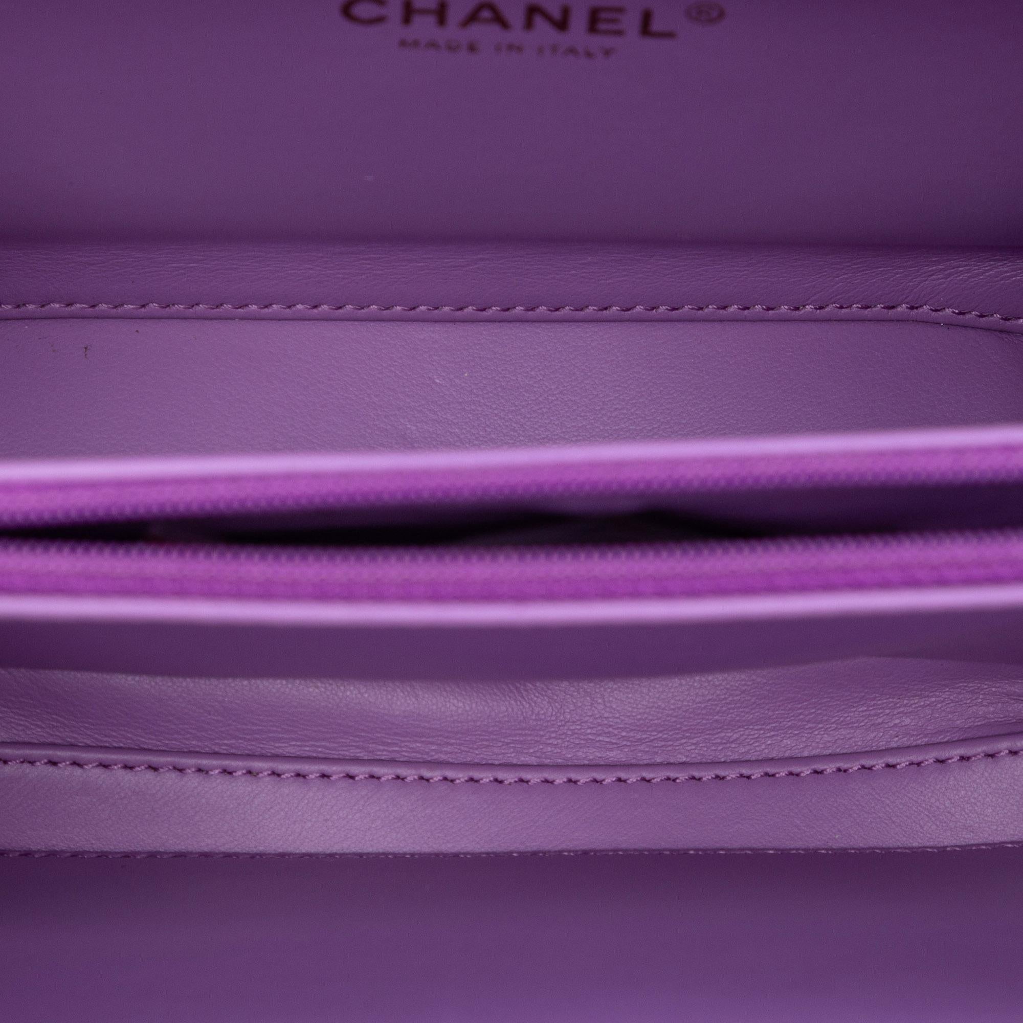 Chanel Small Tweed CC Filigree Vanity Case