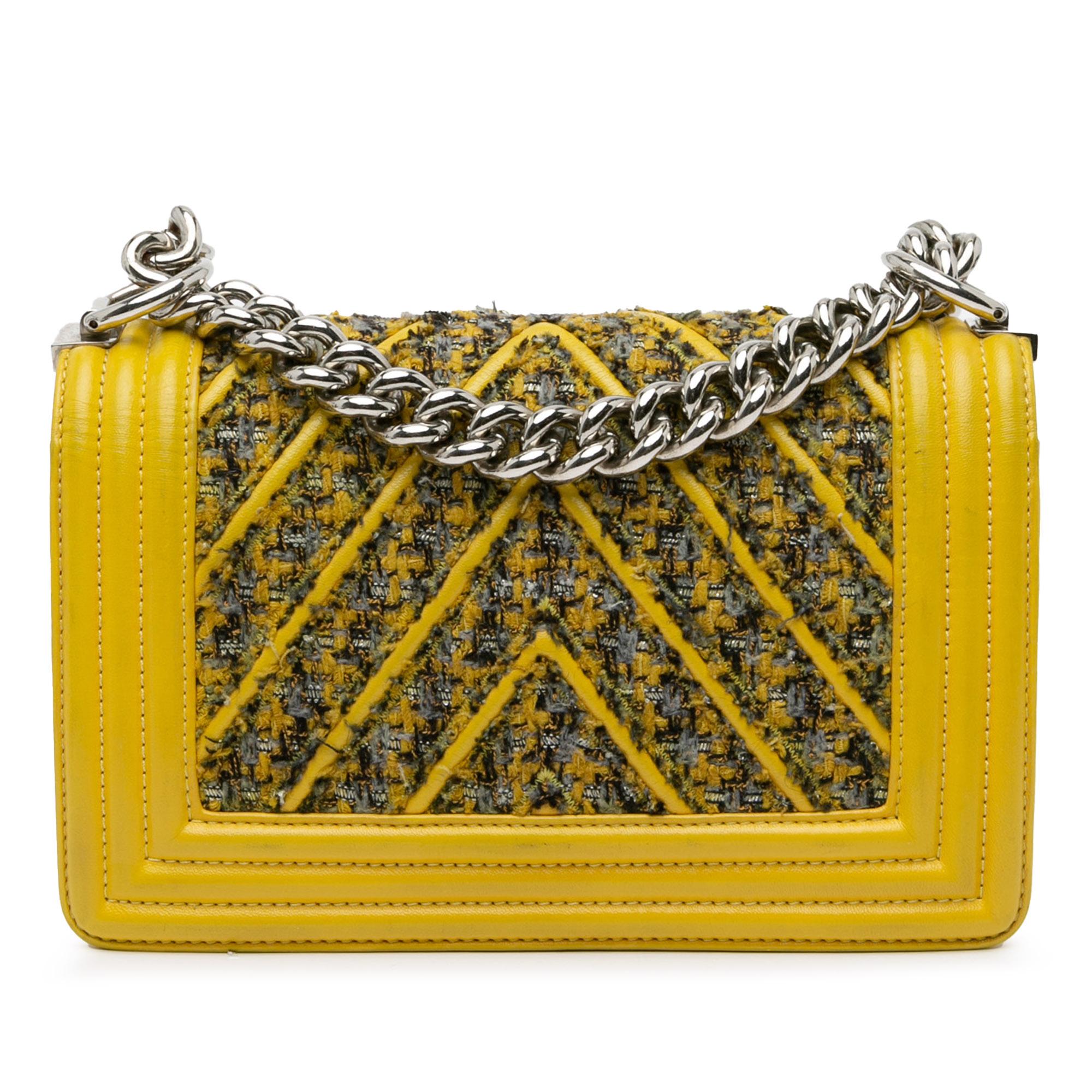 Chanel Small Tweed and Lambskin Chevron Boy Flap (SHG-6vNjyY)