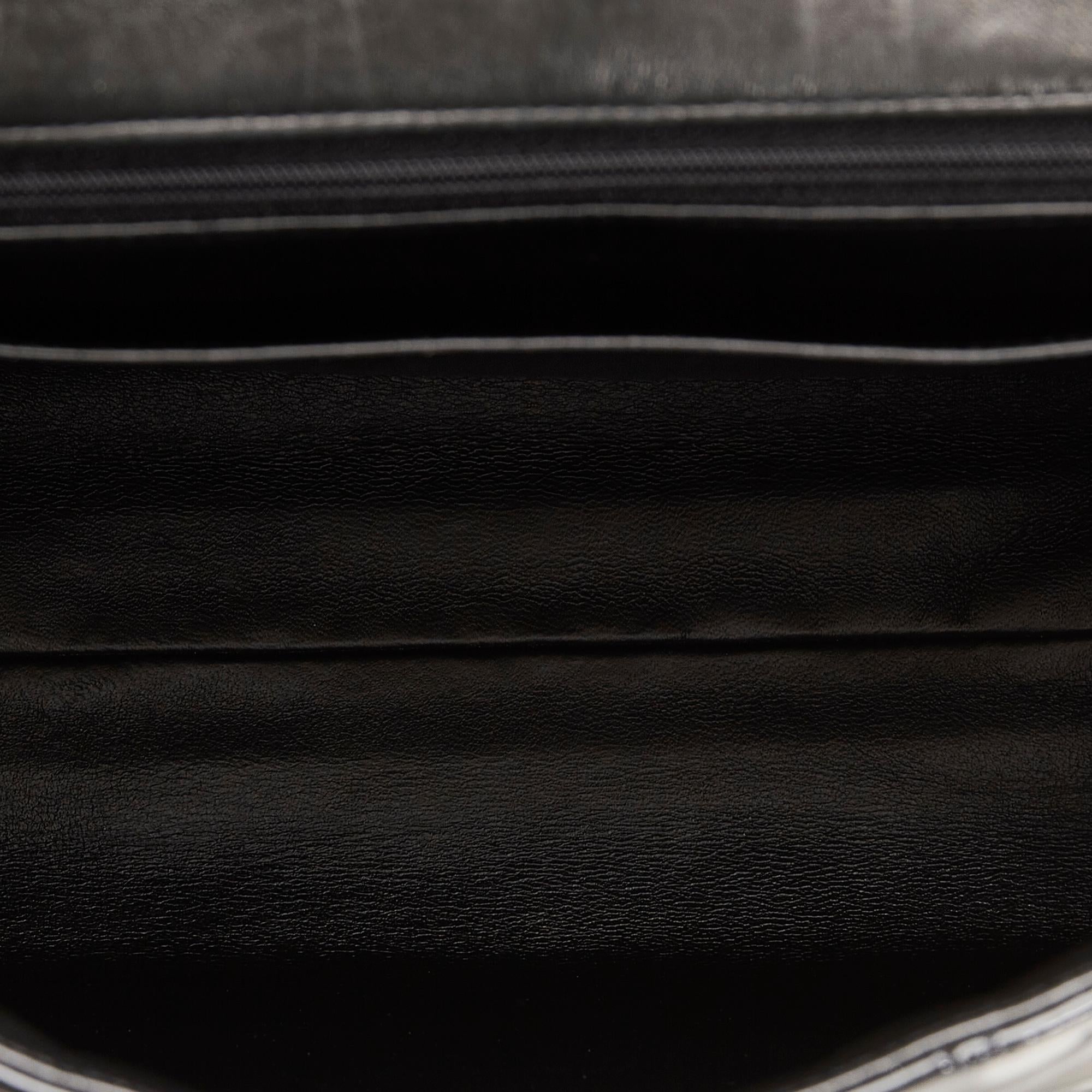 Chanel So Black Matelasse Patent Leather Single Flap Bag (SHG-XAF9hI)