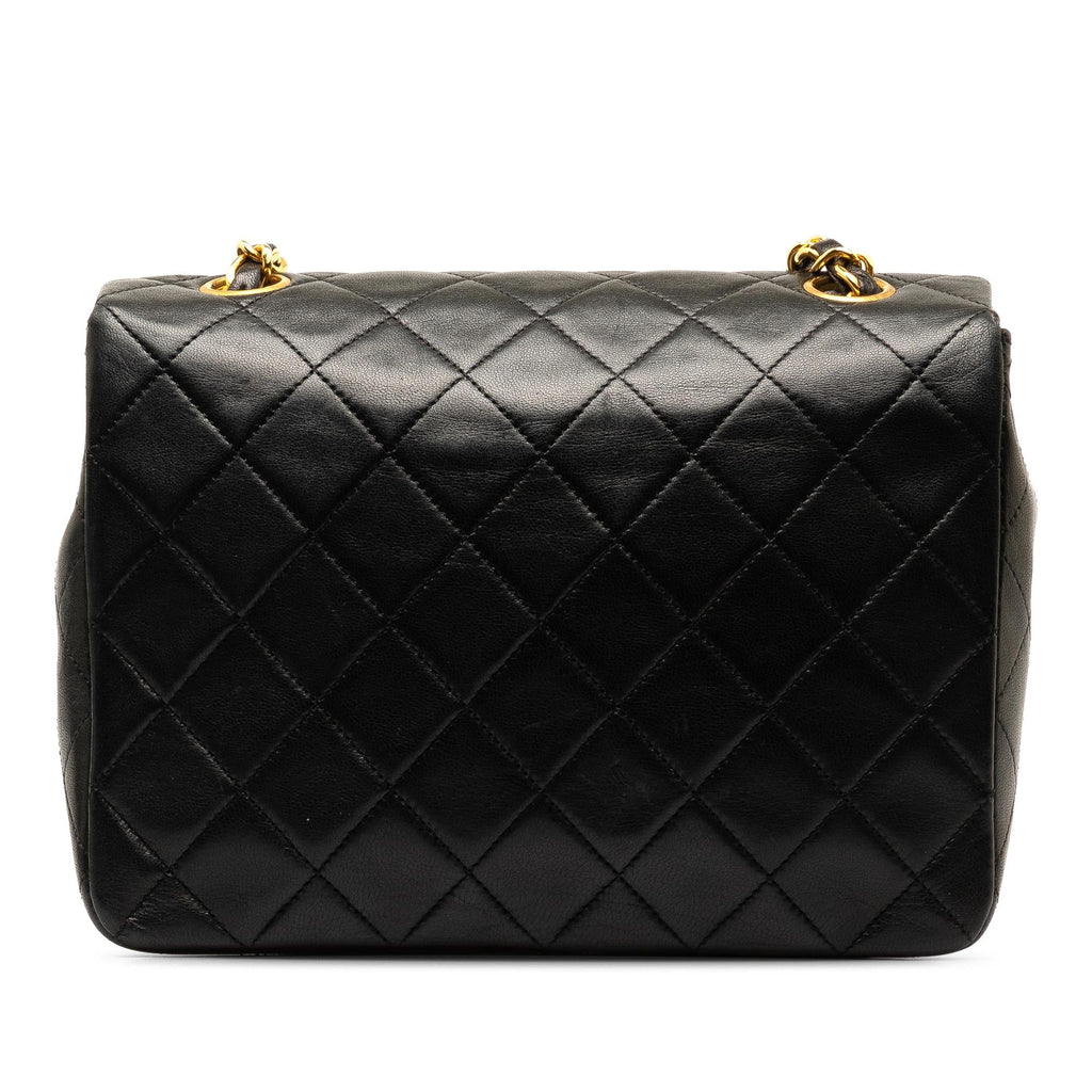 Chanel Square Classic Quilted Lambskin Flap (SHG-UItkKW)