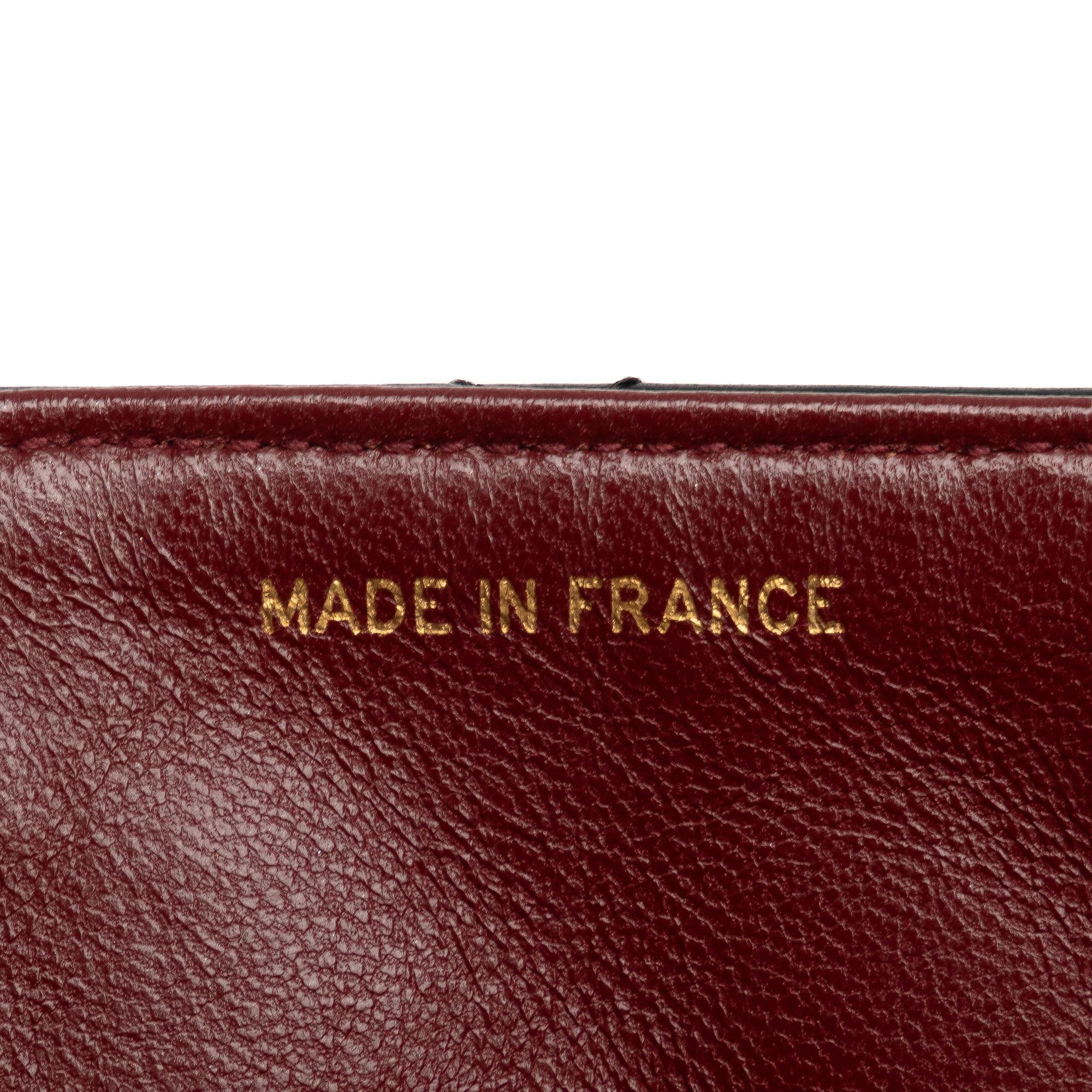 Chanel Square Classic Quilted Lambskin Flap (SHG-UItkKW)