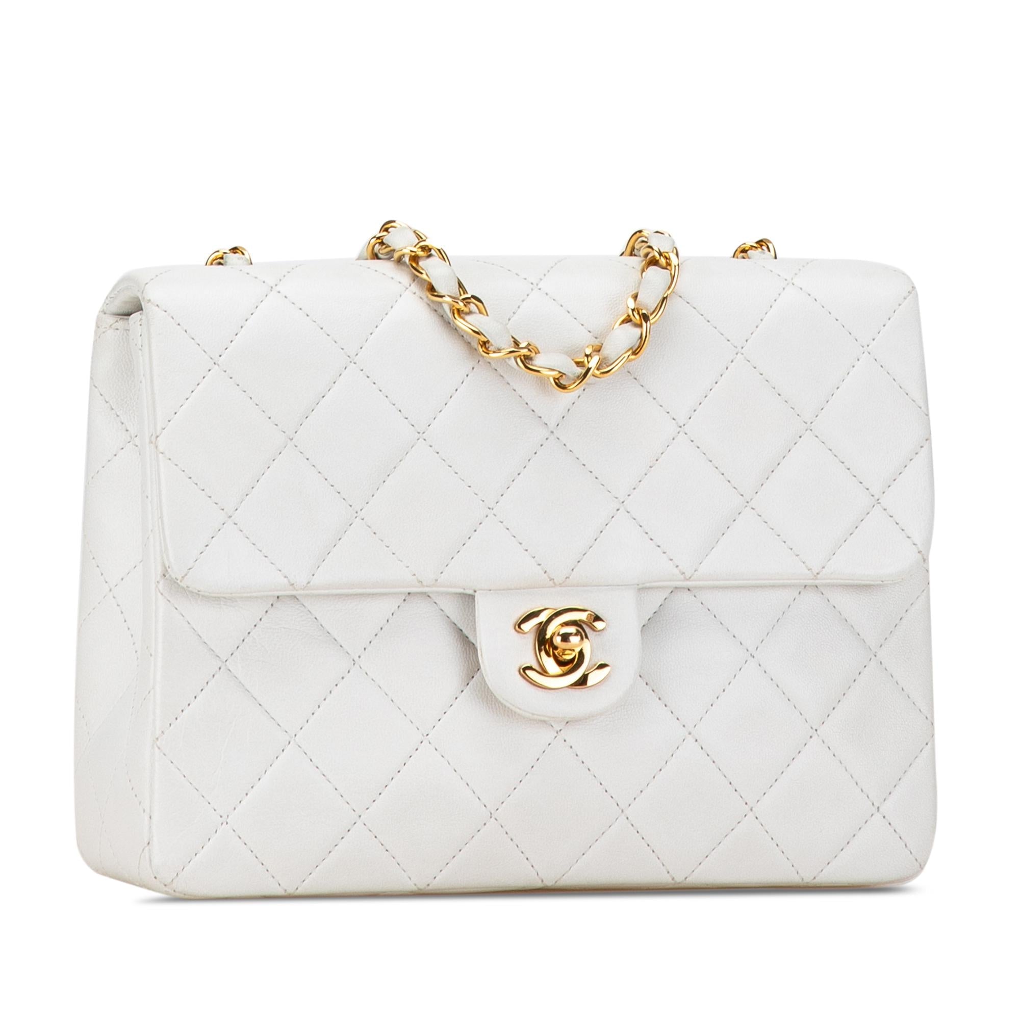 Chanel Square Classic Quilted Lambskin Flap (SHG-iqwoWK)