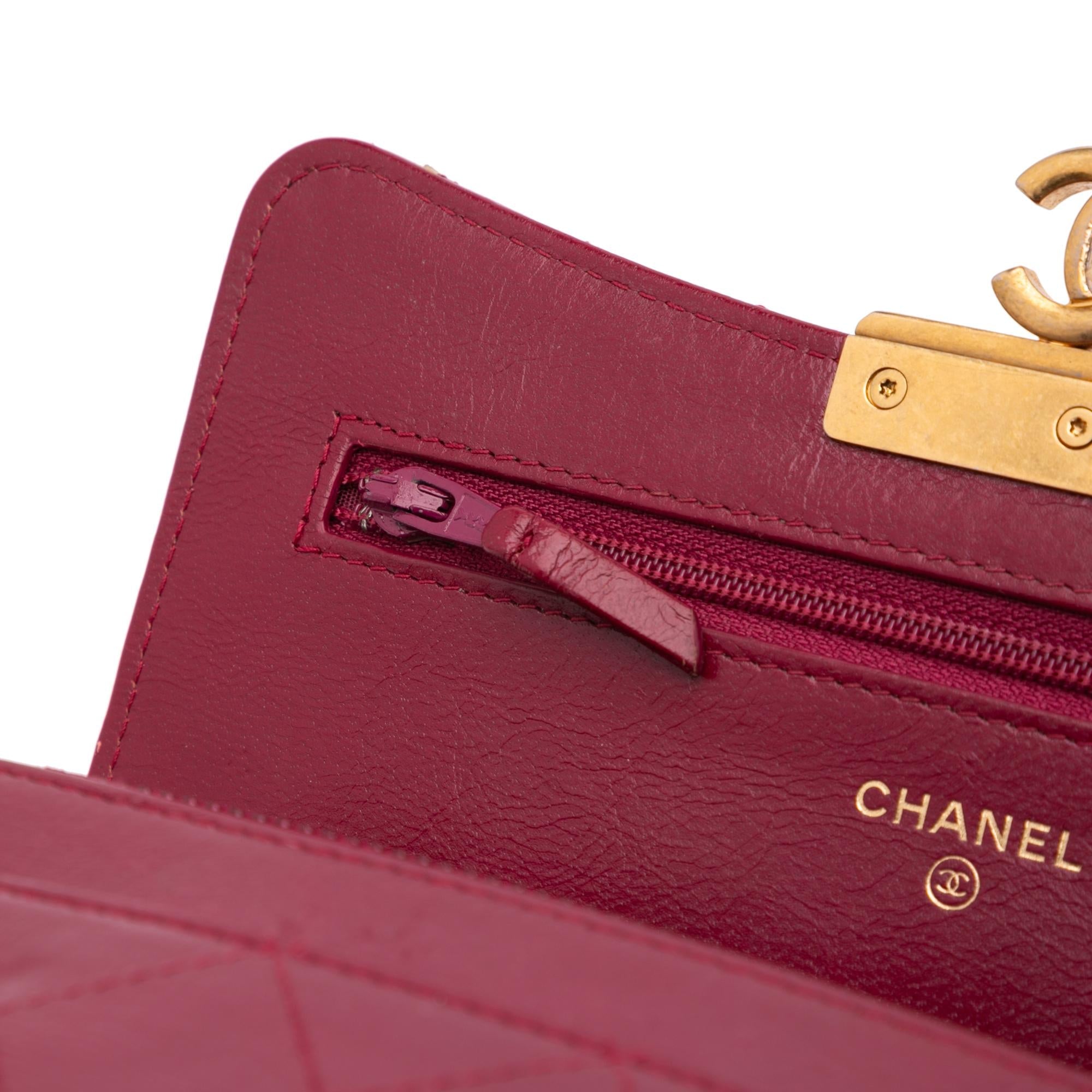 Chanel Stitched Goatskin Golden CC Wallet On Chain