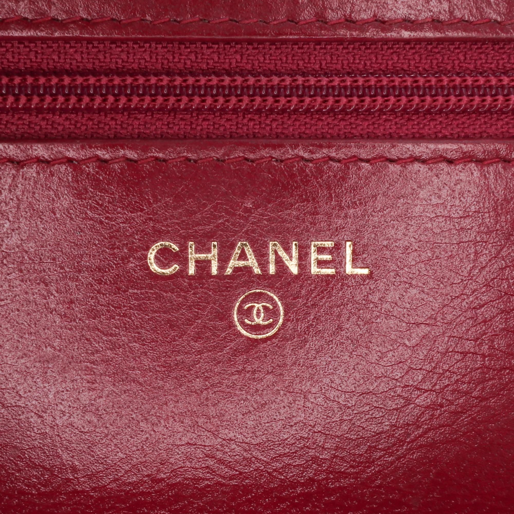 Chanel Stitched Goatskin Golden CC Wallet On Chain