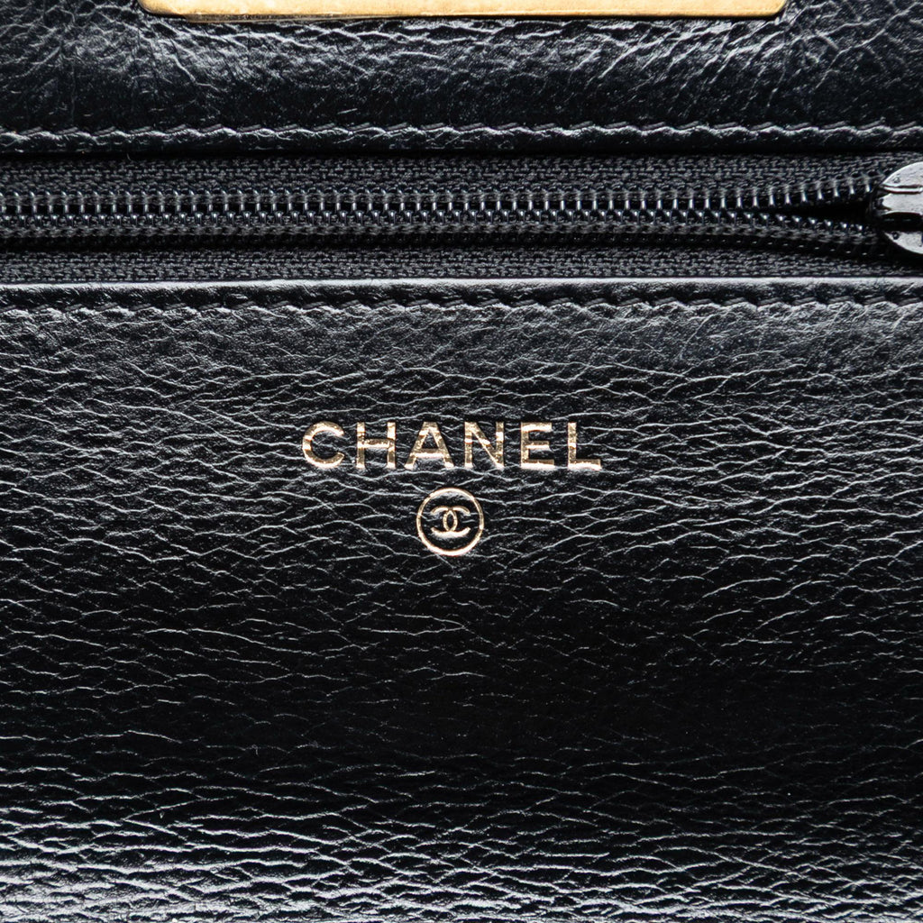 Chanel Stitched Goatskin Golden CC Wallet On Chain