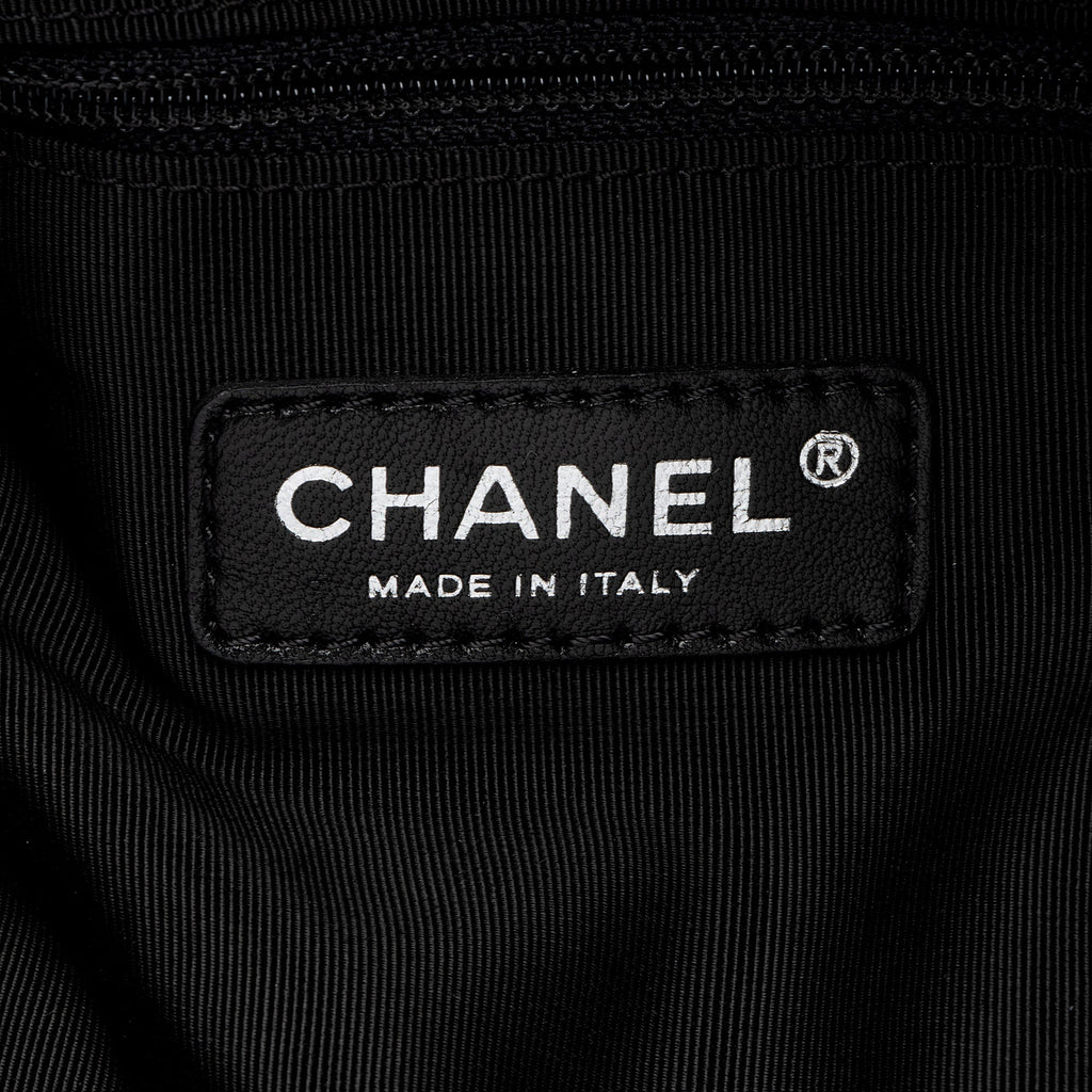 Chanel Striped Canvas Rialto Shoulder Bag (SHF-BaPjh9)