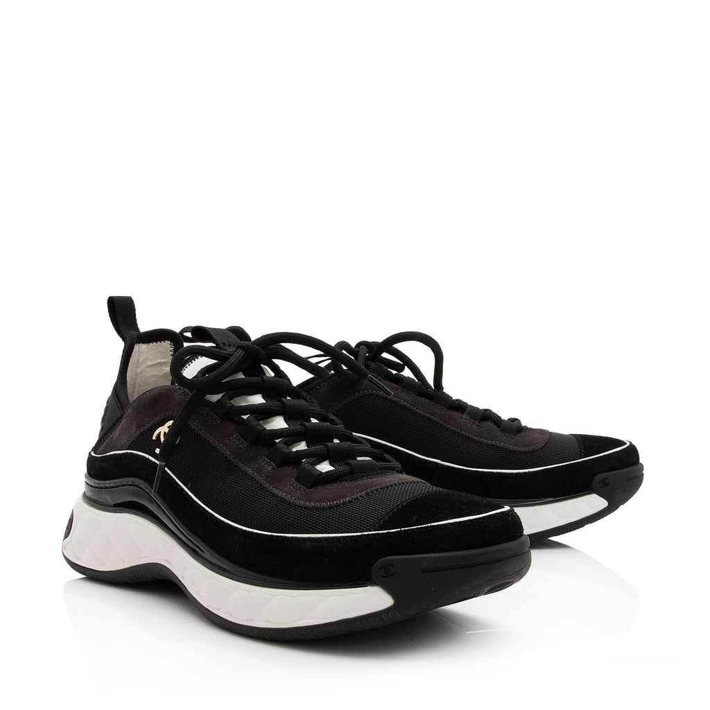 Chanel Suede Mesh CC Cap Toe Sneakers - Size 10.5 / 40.5 (SHF-ASezZ0)