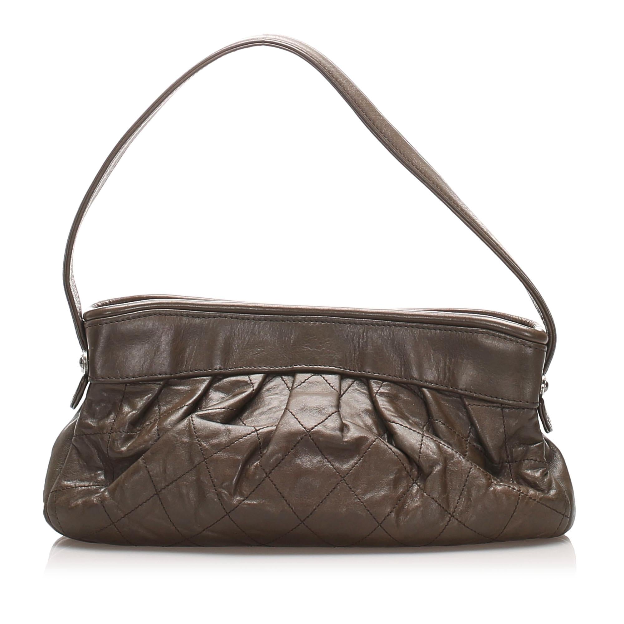 Chanel Lambskin Timeless Shoulder Bag (SHG-27440)