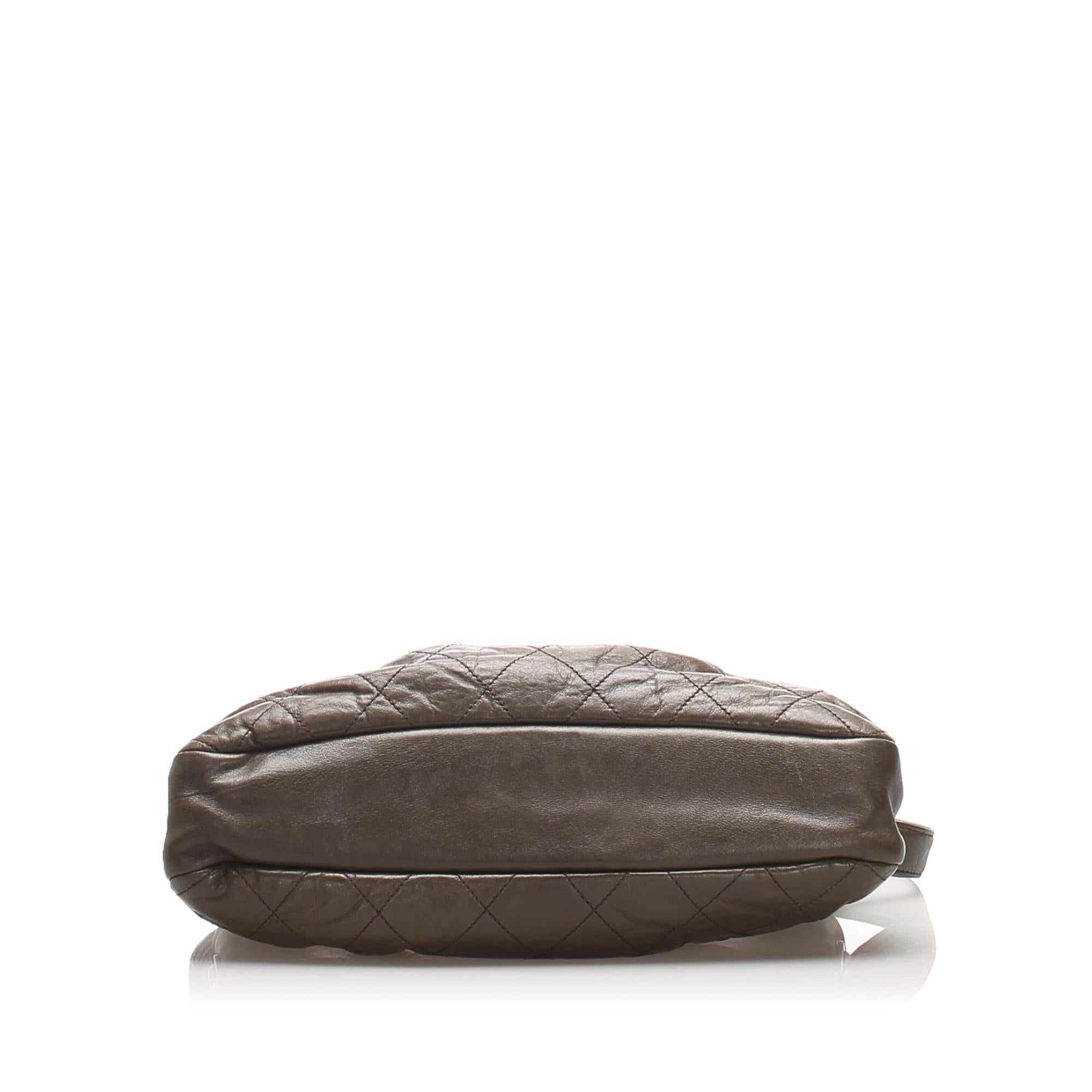 Chanel Lambskin Timeless Shoulder Bag (SHG-27440)