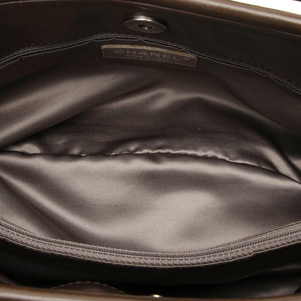 Chanel Lambskin Timeless Shoulder Bag (SHG-27440)