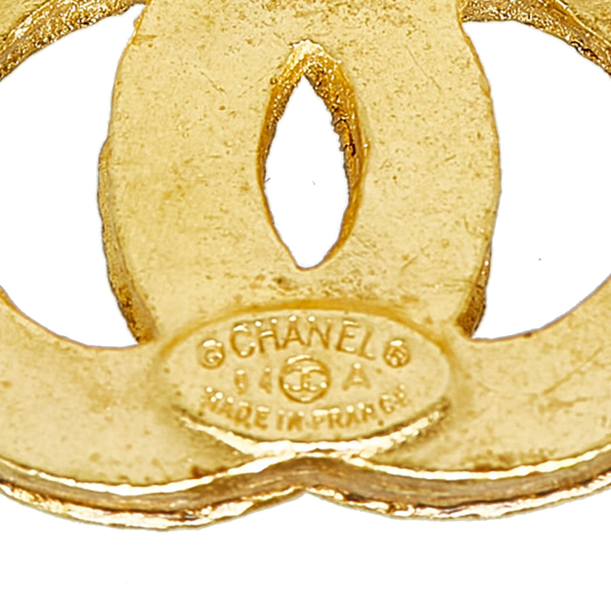 Chanel Triple CC Brooch (SHG-EvYBHU)