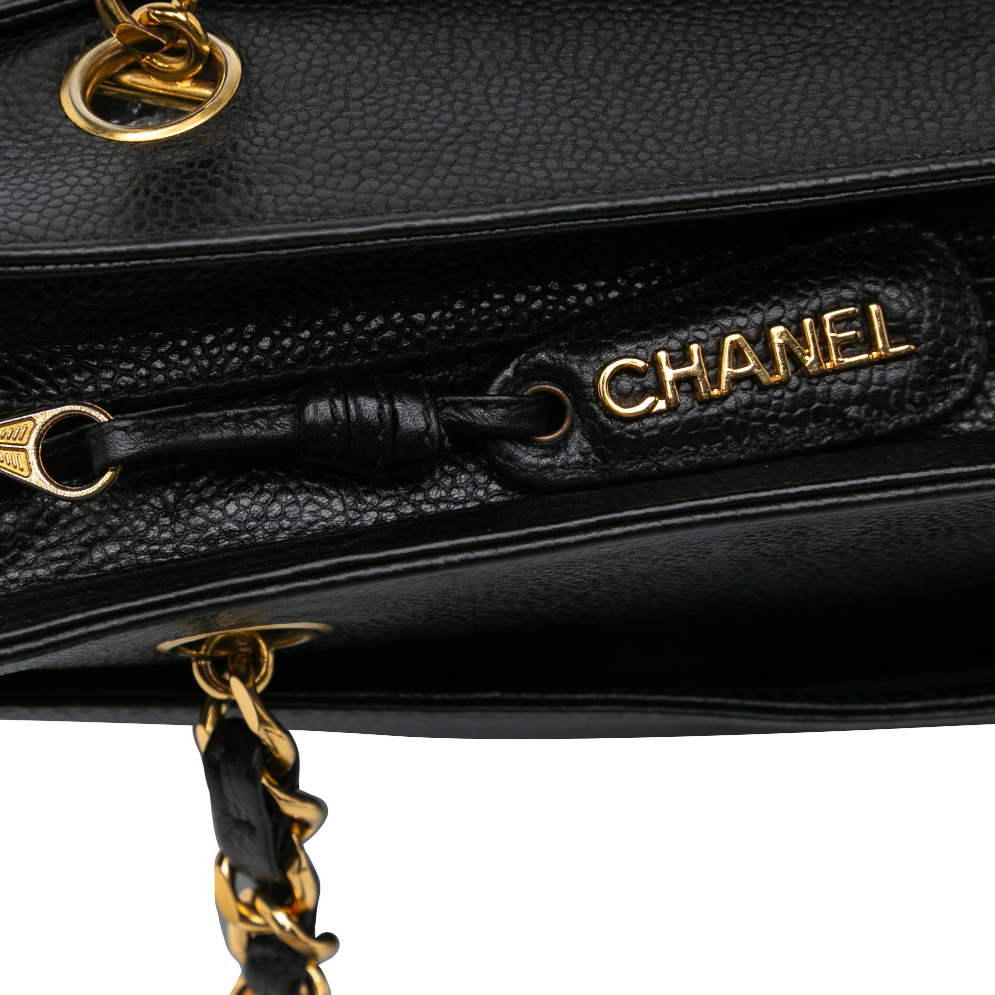 Chanel Triple CC Caviar Shoulder Bag (SHG-nlZ7rY)
