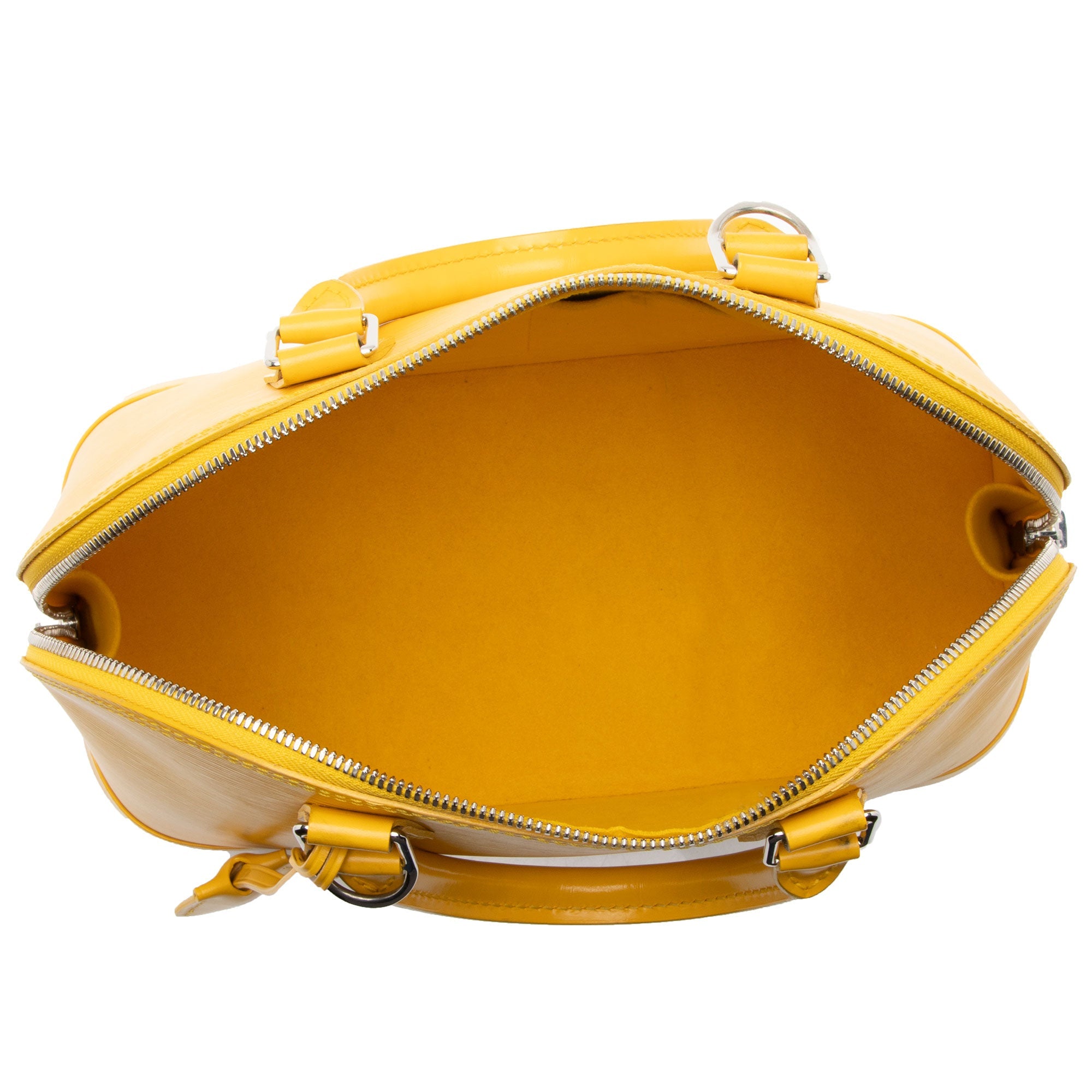 Chanel Triple CC Lambskin Tassel Camera Bag (SHG-mJl4Yi)