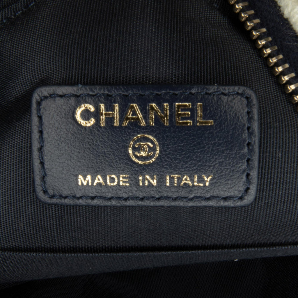 Chanel Tweed 19 Round Clutch with Chain