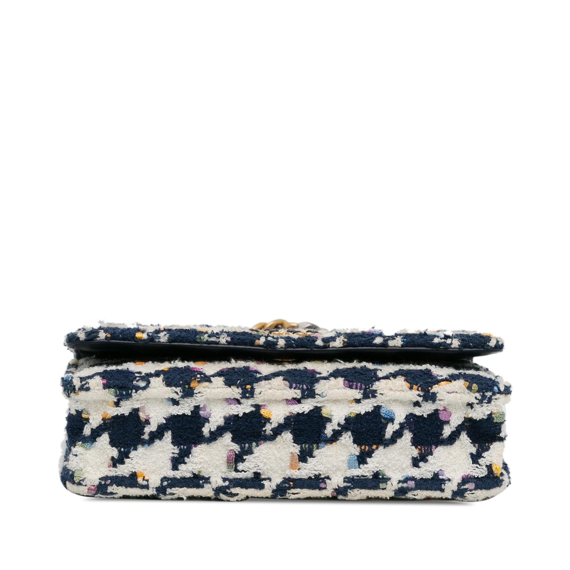 Chanel Tweed 19 Wallet On Chain (SHG-iwNDTo)