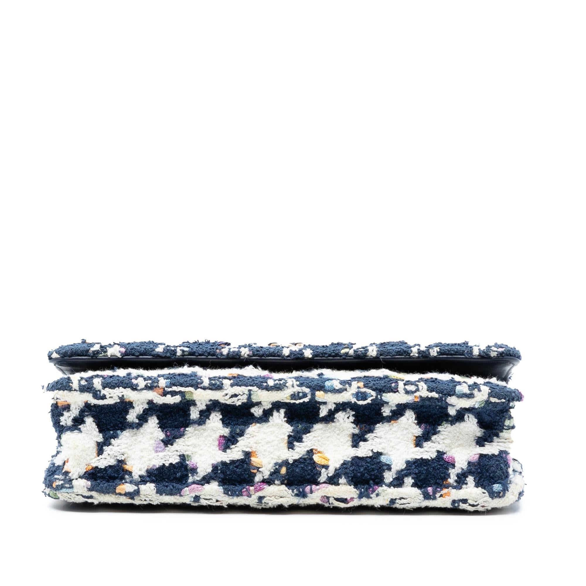 Chanel Tweed 19 Wallet On Chain