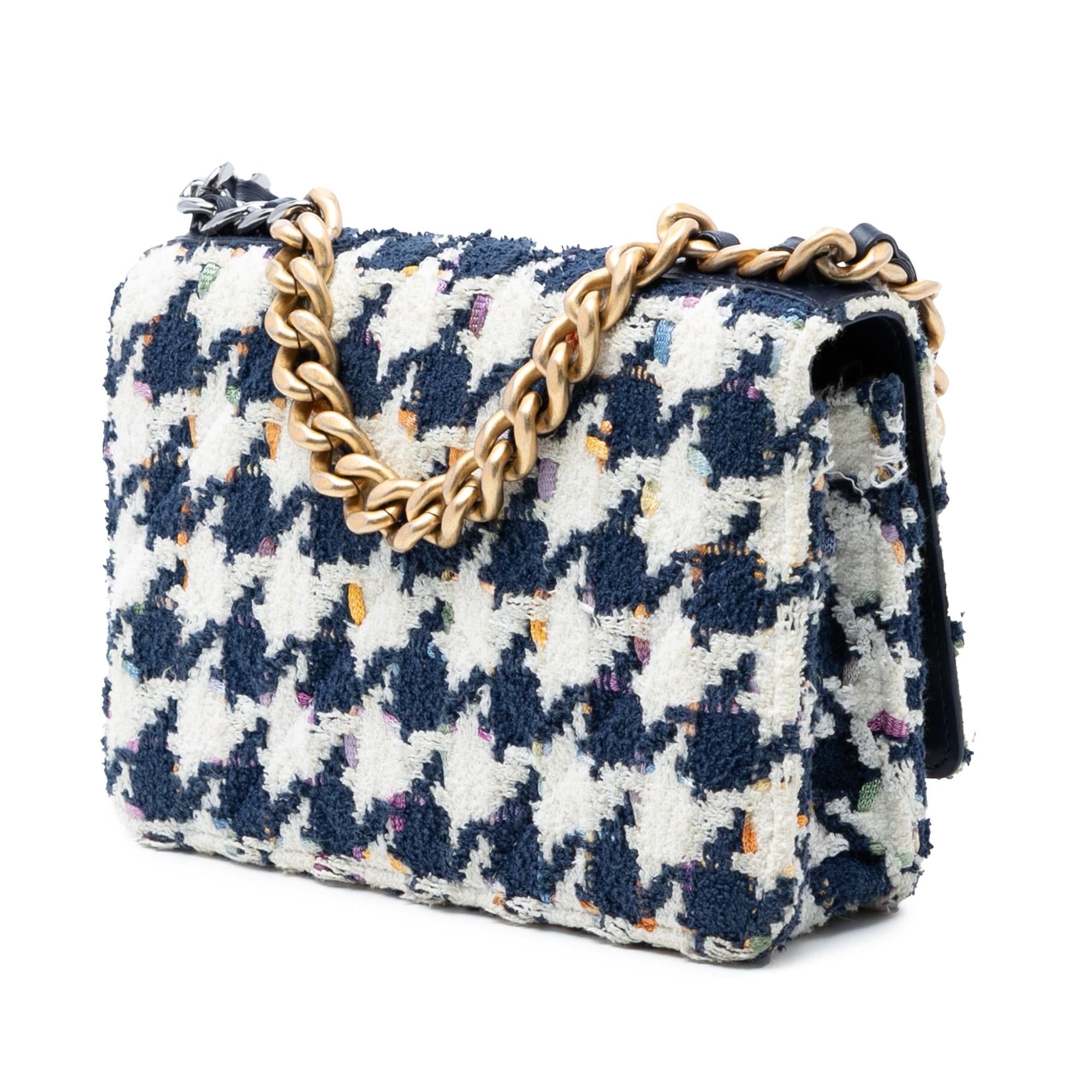 Chanel Tweed 19 Wallet On Chain