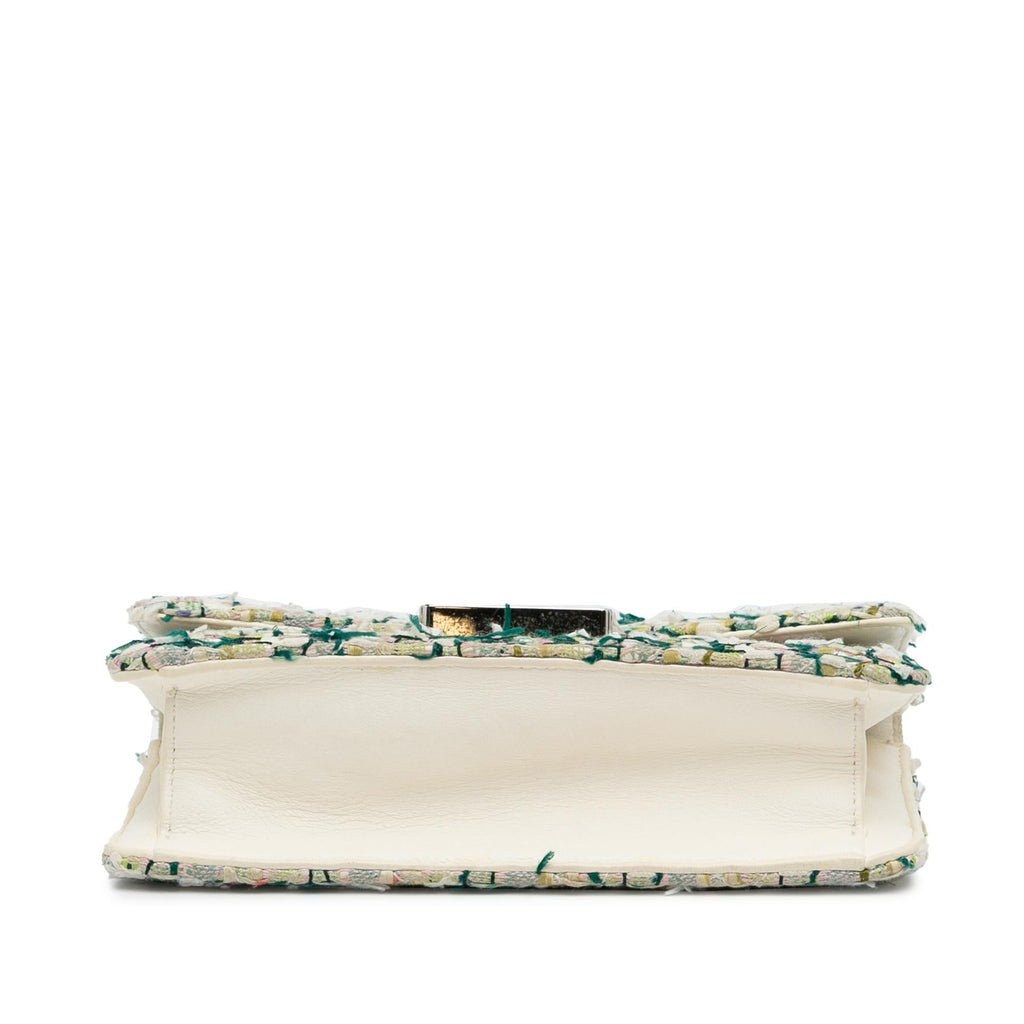 Chanel Tweed Beauty Lock Flap Bag (SHG-3g9Hun)