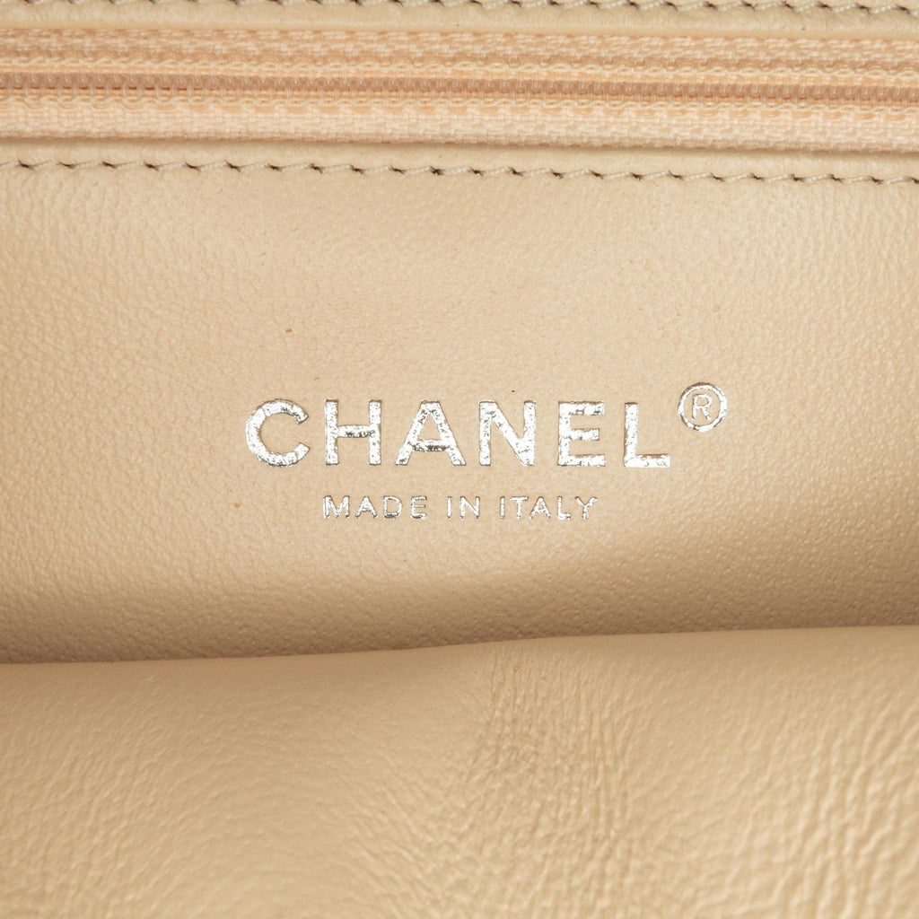 Chanel Tweed Beauty Lock Flap Bag (SHG-wula5s)