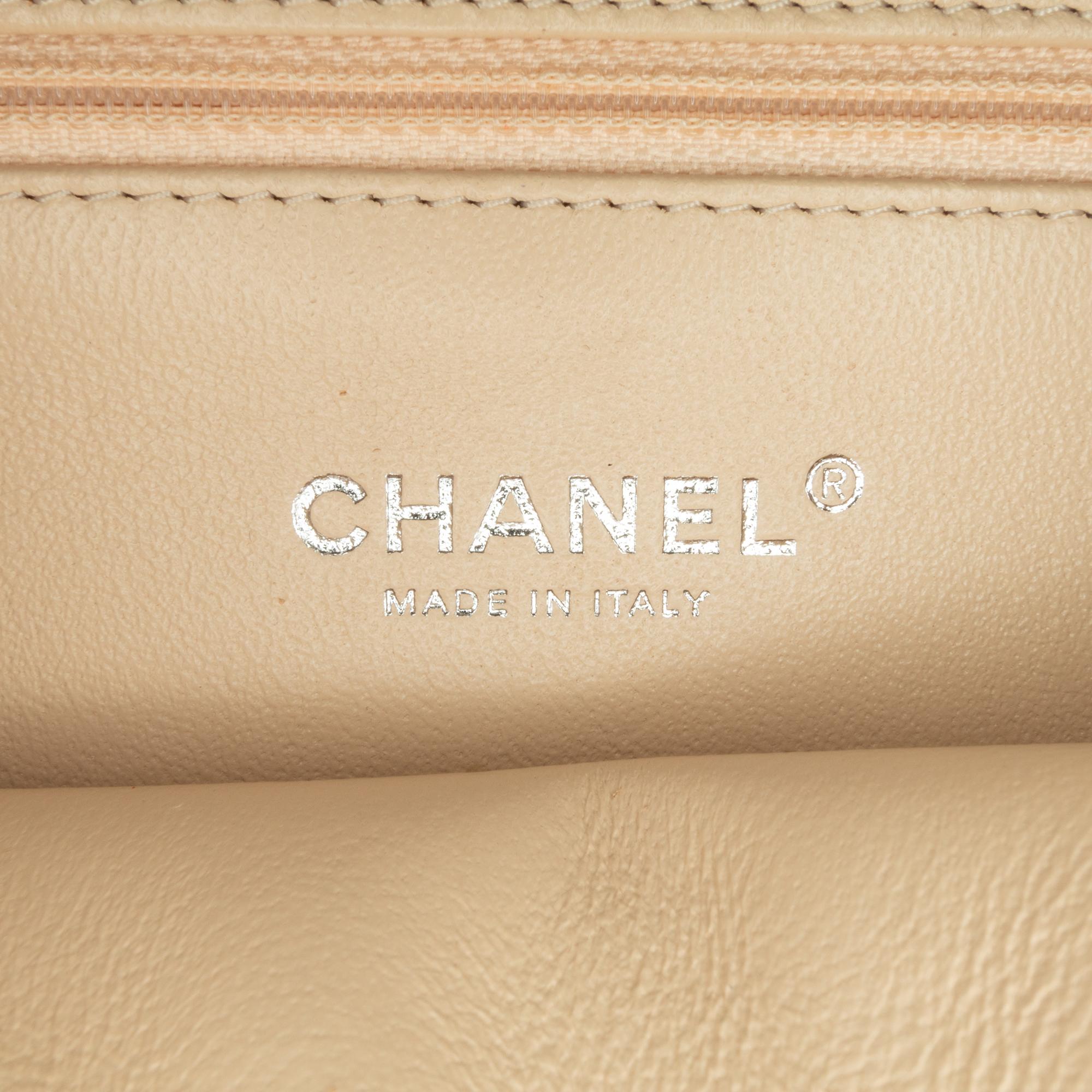 Chanel Tweed Beauty Lock Flap Bag (SHG-wula5s)