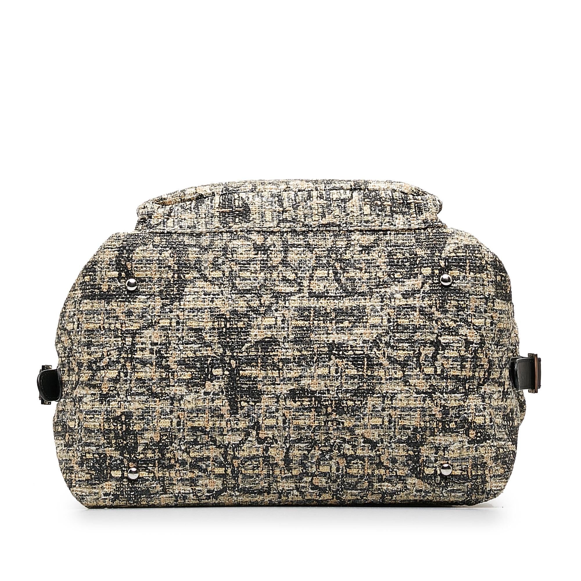 Chanel Tweed Clover Handbag (SHG-JHfvlH)