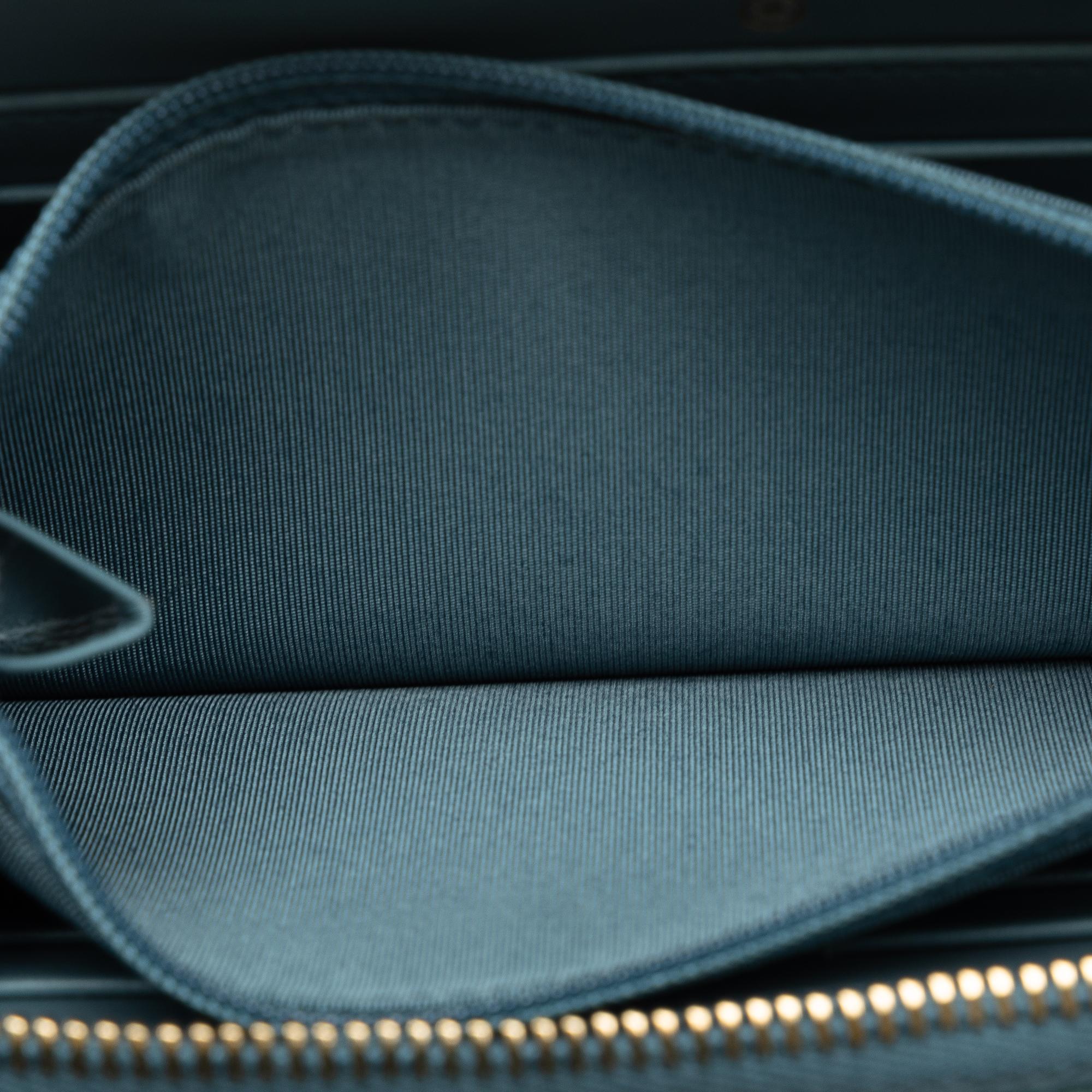 Chanel Tweed Deauville Continental Wallet (SHG-UlzXGM)