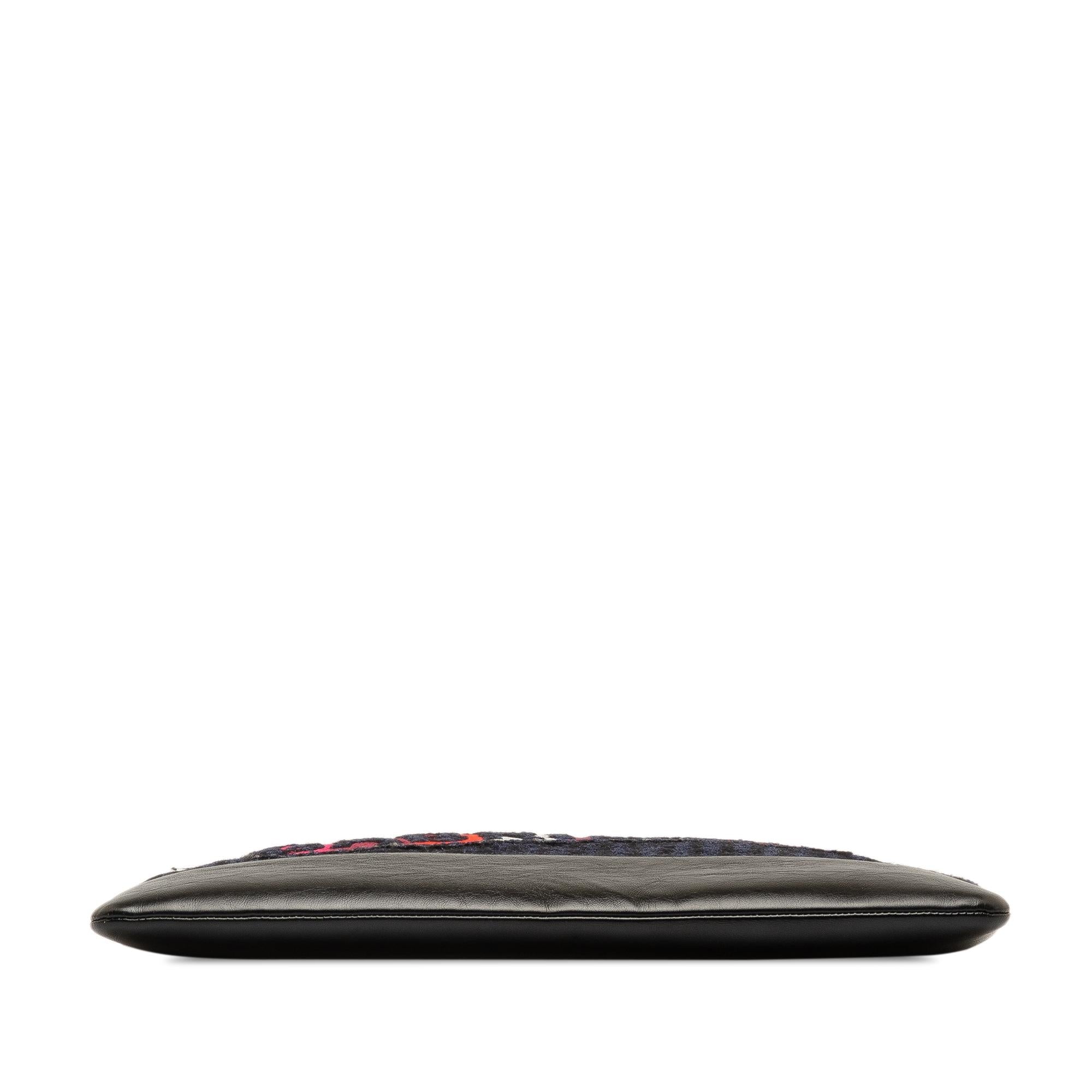 Chanel Tweed Gabrielle Clutch Bag (SHG-bga3xd)