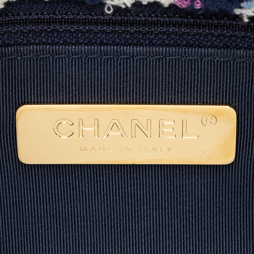 Chanel Tweed Houndstooth 19 Medium Flap Shoulder Bag