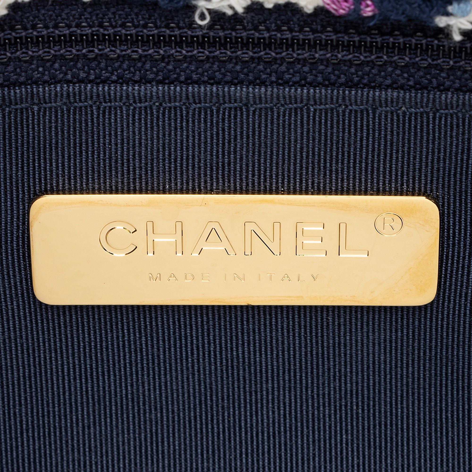 Chanel Tweed Houndstooth 19 Medium Flap Shoulder Bag