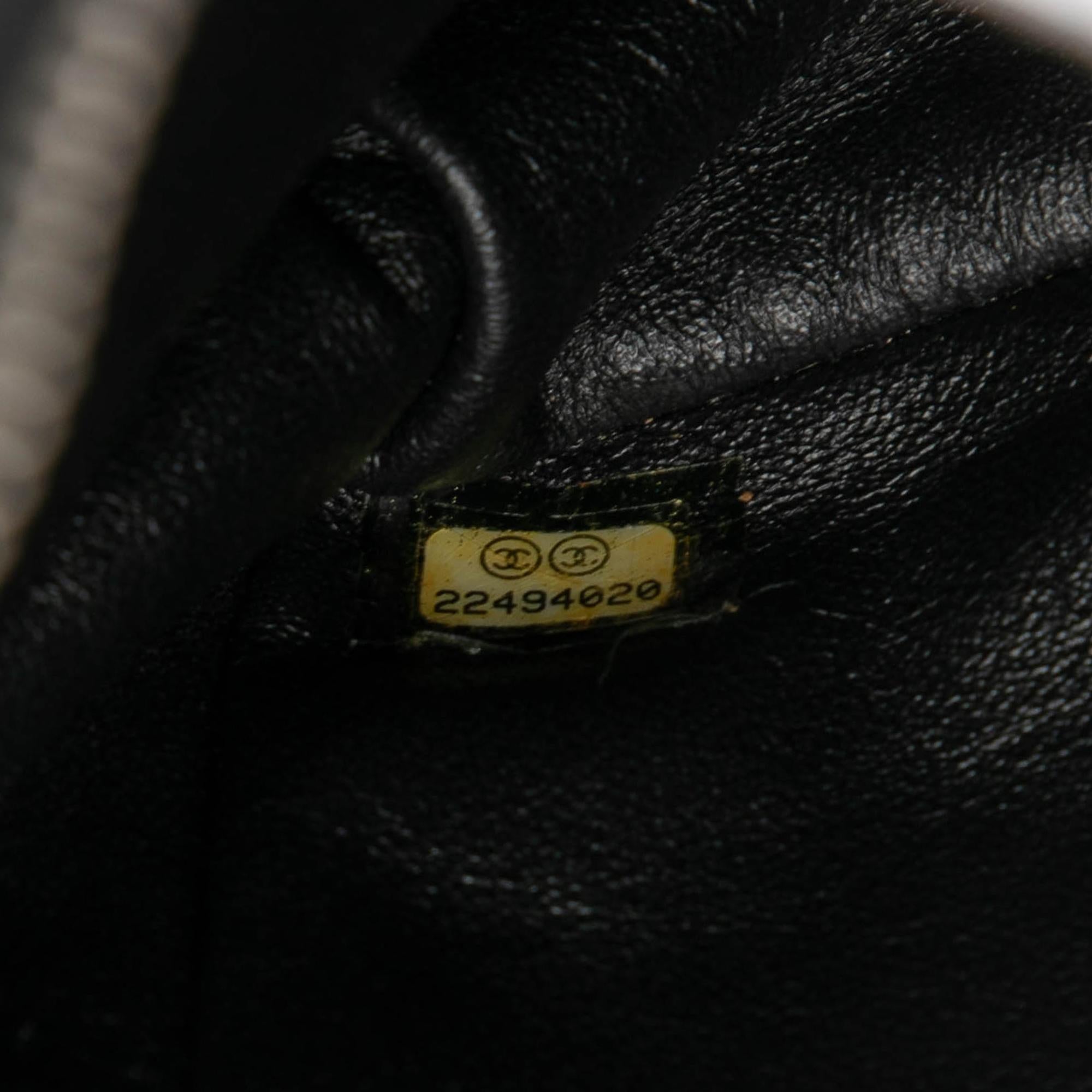 Chanel Tweed and Resin Zipped Chain Shopping Bag