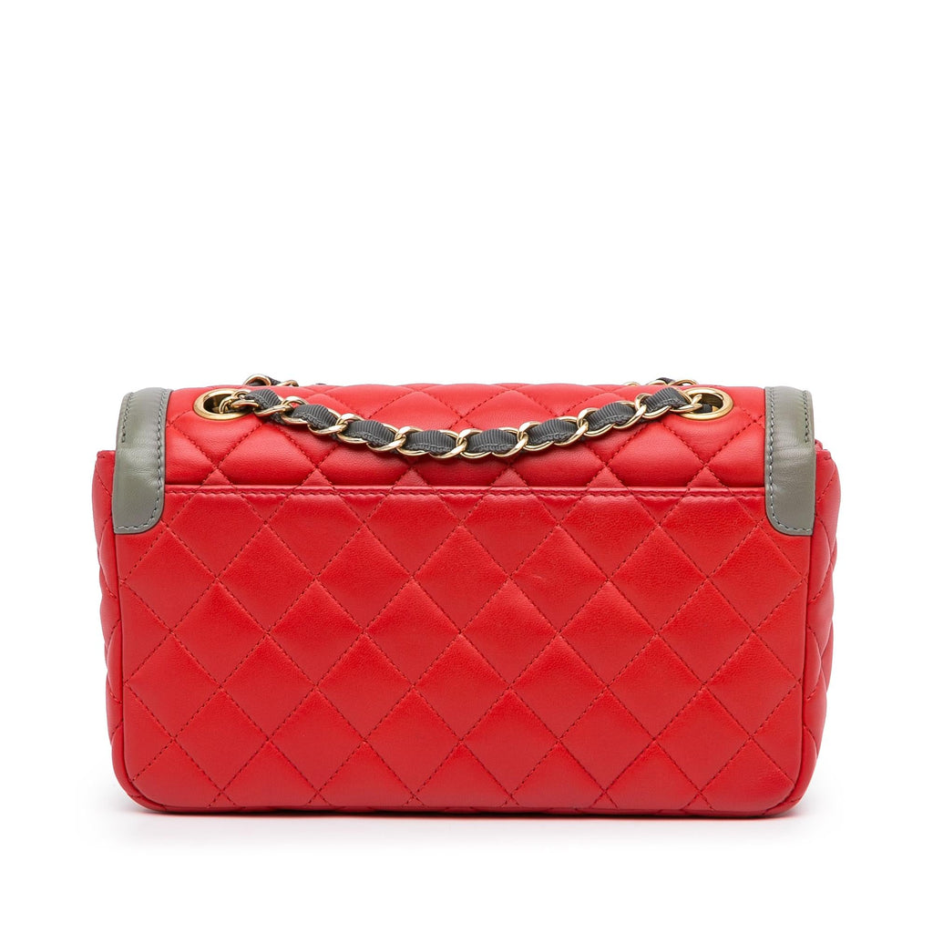 Chanel Two-Tone Day Flap (SHG-hVVcNB)