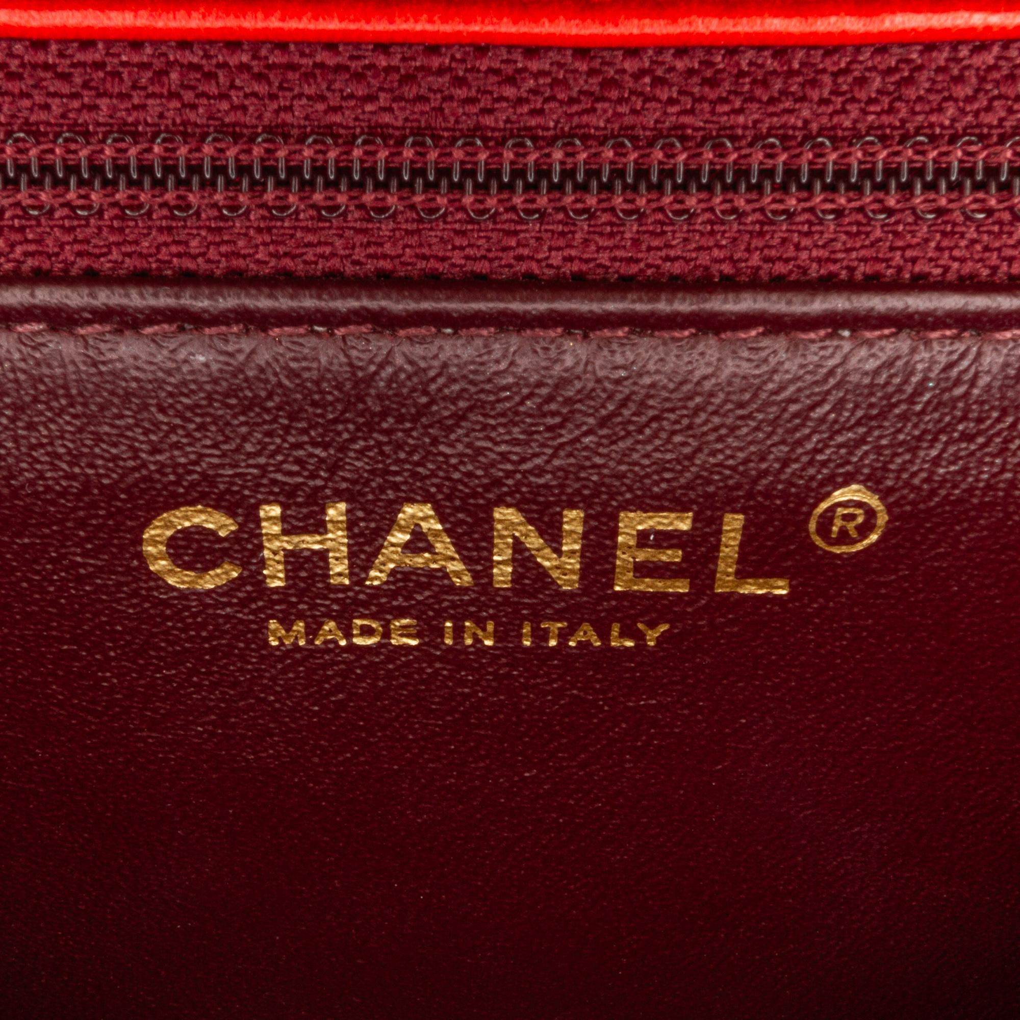 Chanel Two-Tone Day Flap (SHG-hVVcNB)