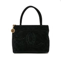 Chanel Velvet Medallion Tote (SHG-O6Jpwf)